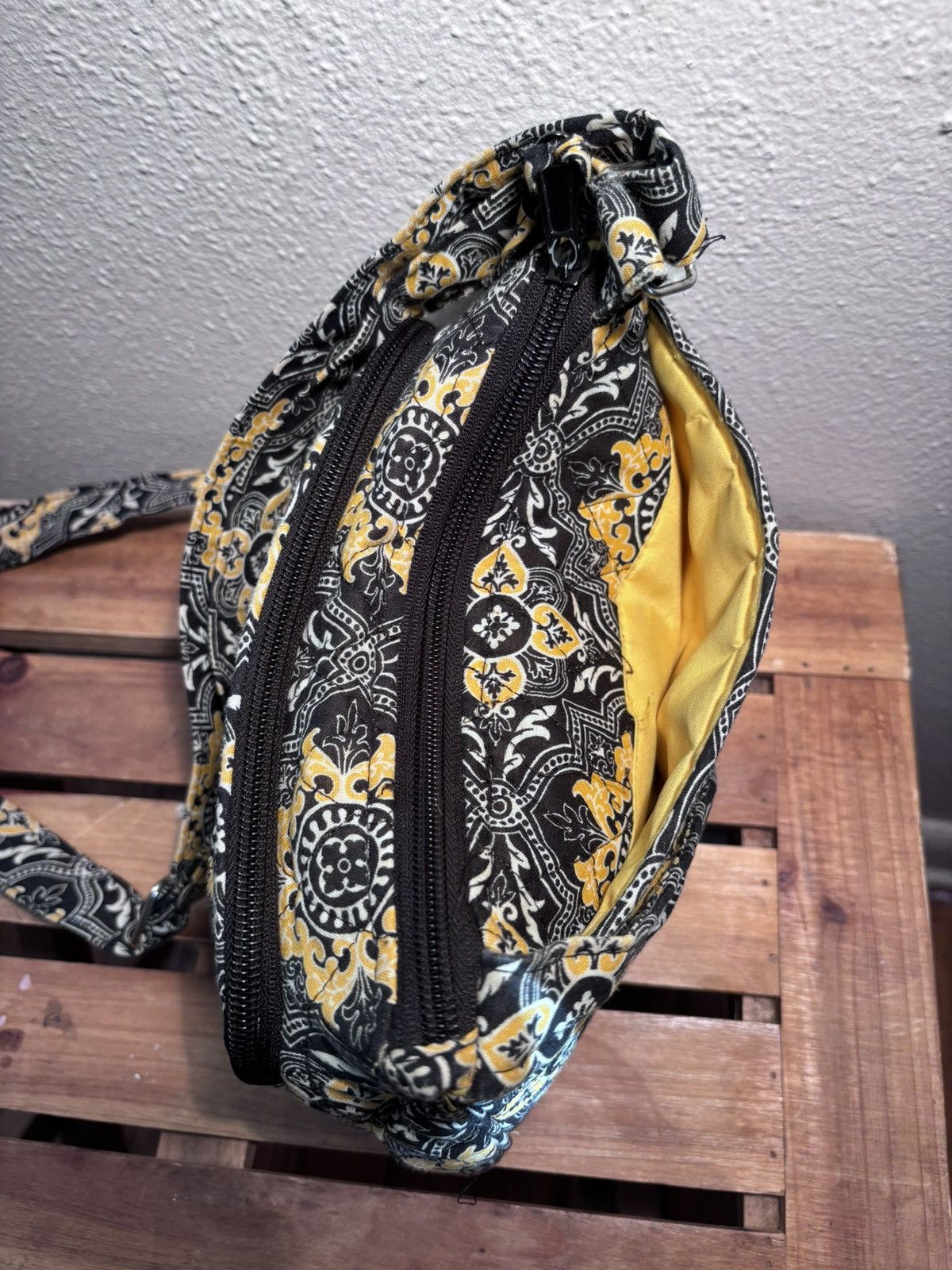 Vintage Quilted Printed Crossbody Bag Size ONE SIZE - 9 Thumbnail
