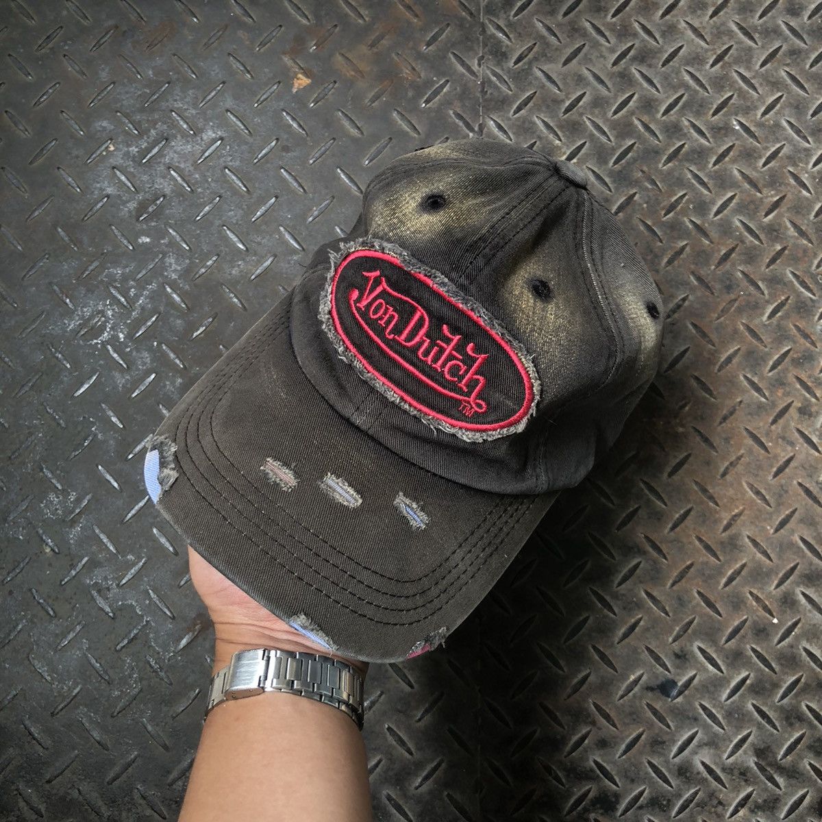 Japanese Brand 🚫 SOLD 🚫 Von Dutch Ripped Distressed Hat Denim Size ONE SIZE - 2 Thumbnail