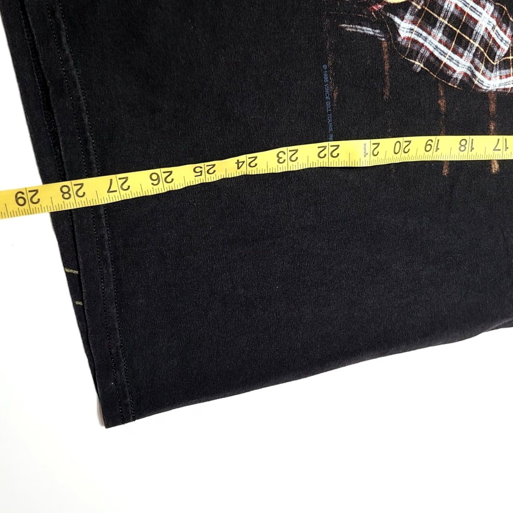 Hanes VINTAGE Vince Gill 1995 Concert Tour T-Shirt Men XL Black Hanes Crew Neck Short Sleeve Graphic Print Music 90s Shirt Mens Size US XL / EU 56 / 4 - 8 Thumbnail