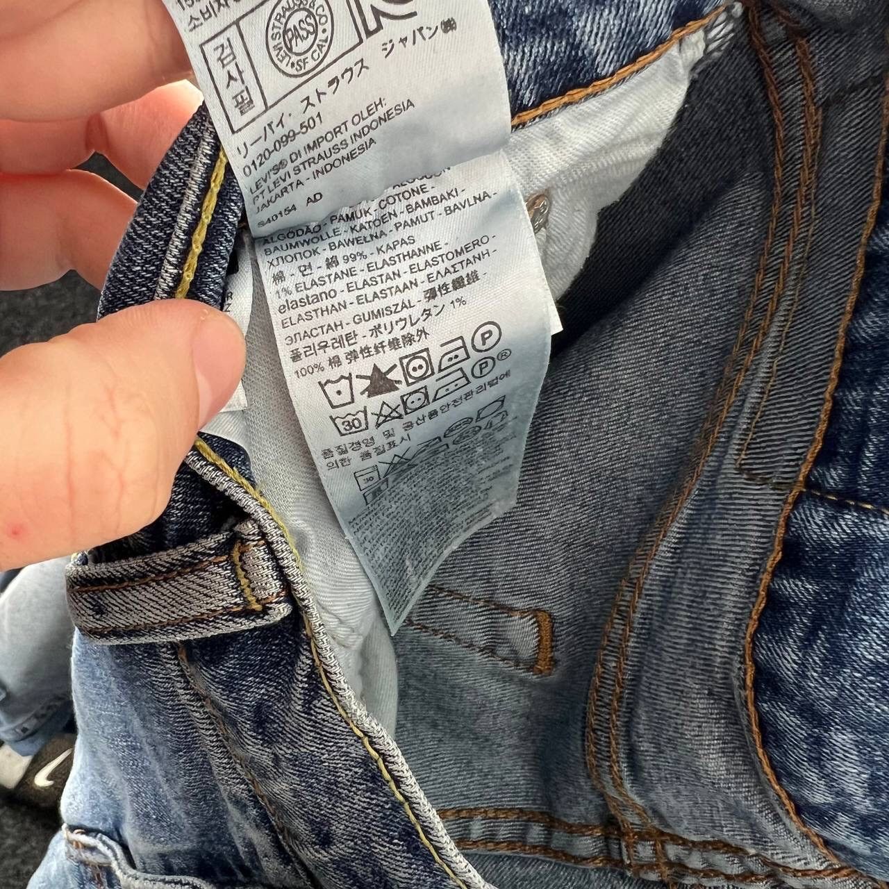 Levi's Y2K Distressed Levi’s Vintage Pants Jeans Baggy Denim Size US 33 - 12 Thumbnail
