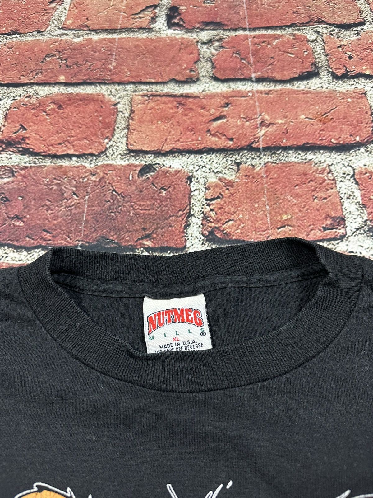 Vintage Pittsburgh Penguins Iceburgh Tee Mascot Shadow 90s