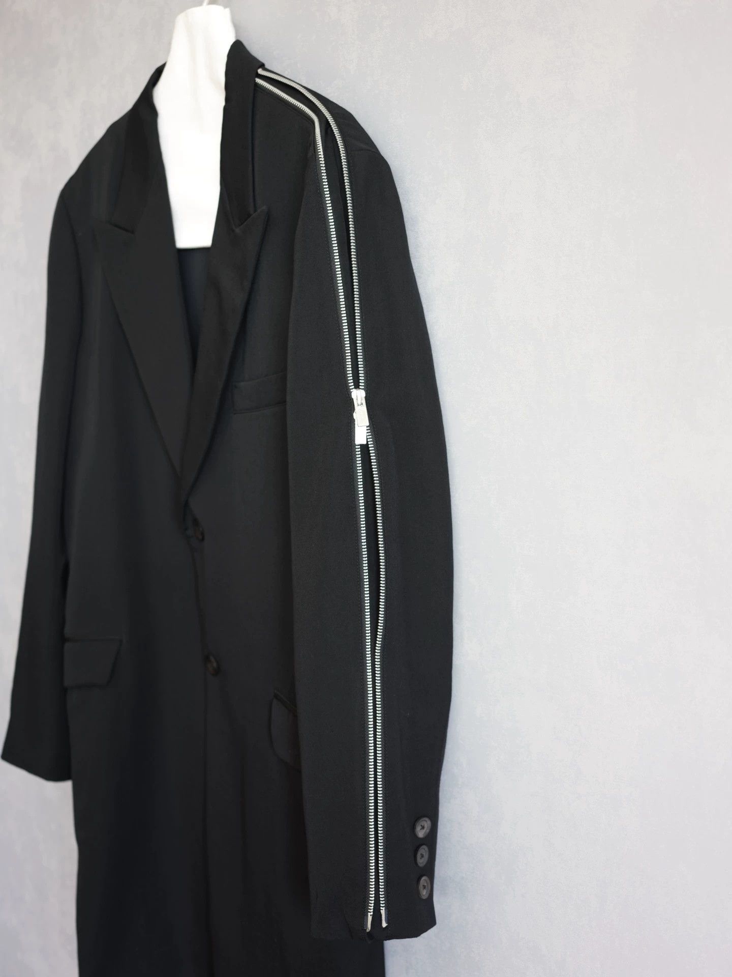 Yohji Yamamoto Yohji Yamamoto Replica Side Zip w/ Removable Shoulder Pads Size US M / EU 48-50 / 2 - 6 Thumbnail