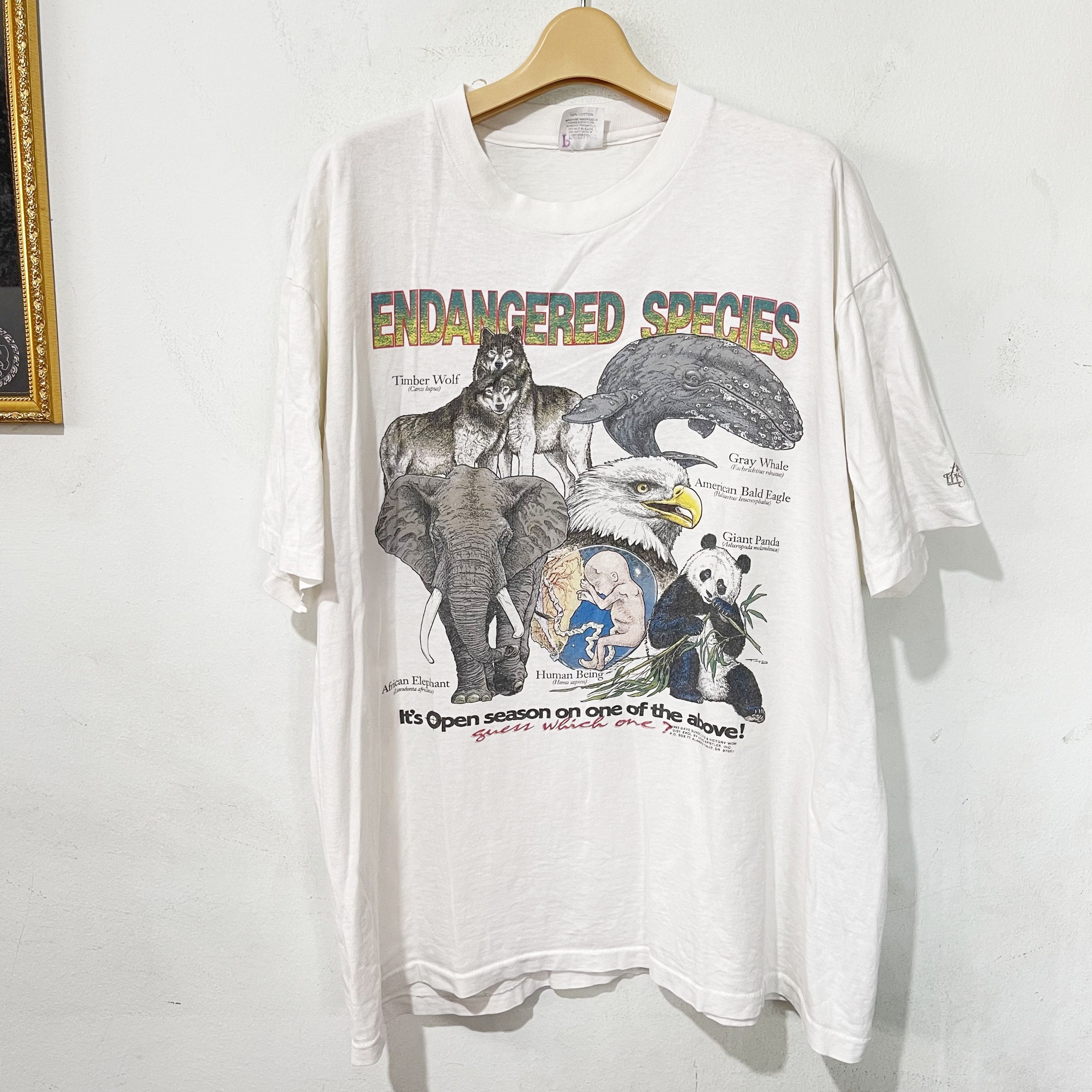 Vintage Vintage 1992 Endangered Species T-Shirt Size US XL / EU 56 / 4 - 1 Thumbnail