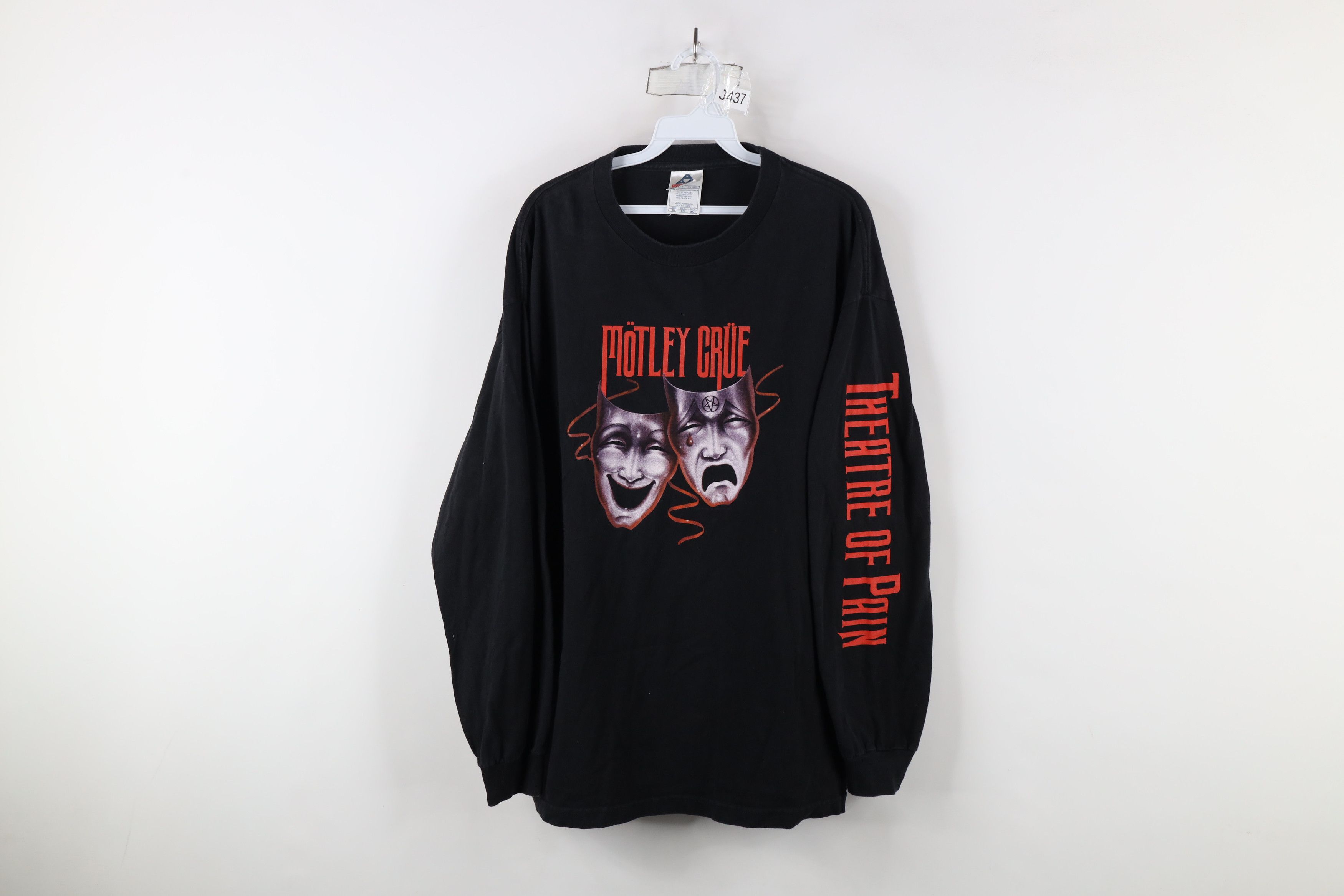 Vintage Vintage Y2K 2004 Tour Motley Crue Band Long Sleeve T-Shirt Size US XL / EU 56 / 4 - 1 Thumbnail