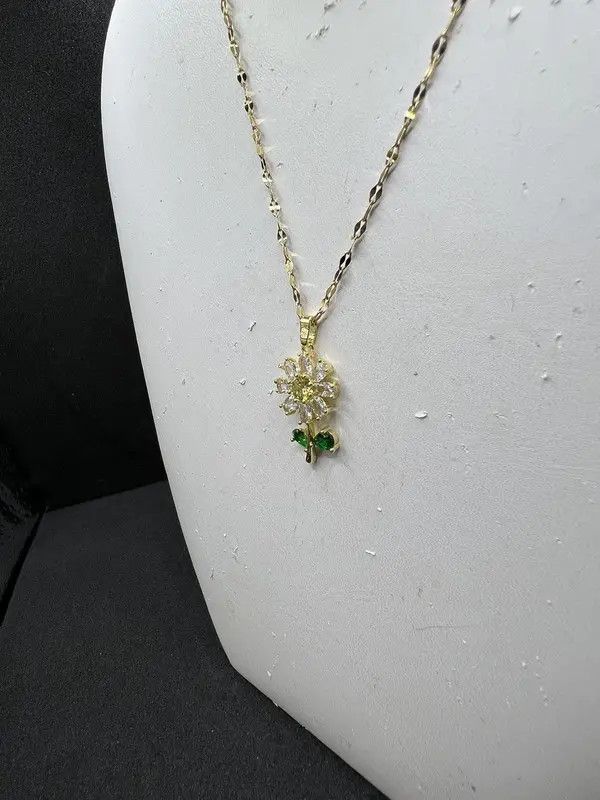 Jewelry Daisy flower gold chain necklace Size ONE SIZE - 2 Thumbnail