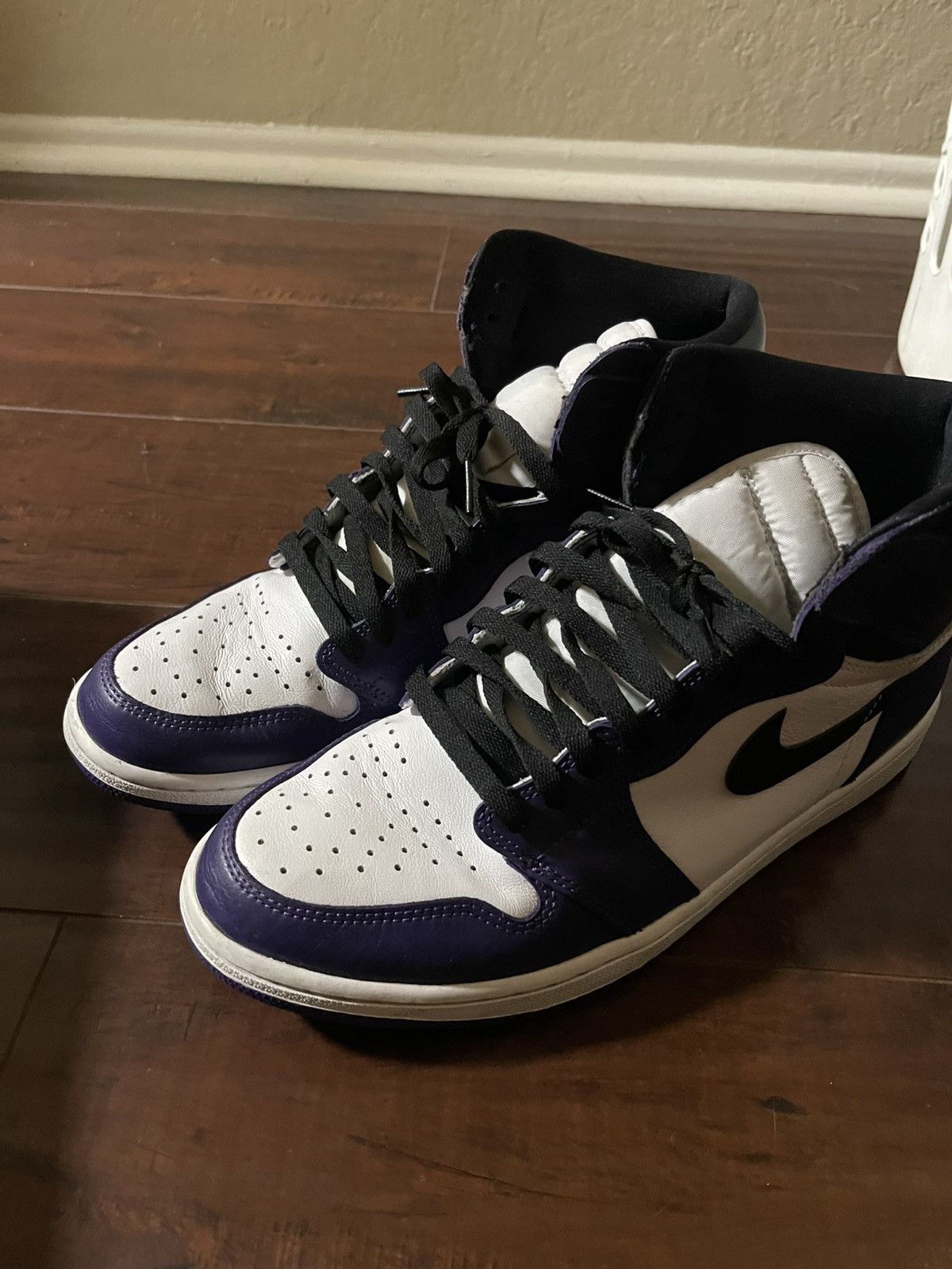 Jordan Brand Jordan 1 Court Purple High Top Size US 11.5 / EU 44-45 - 3 Thumbnail