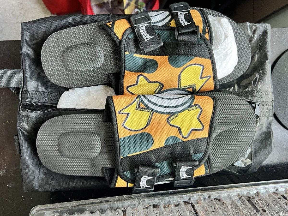 Glo Gang Slides Size US 13 / EU 46 - 1 Thumbnail