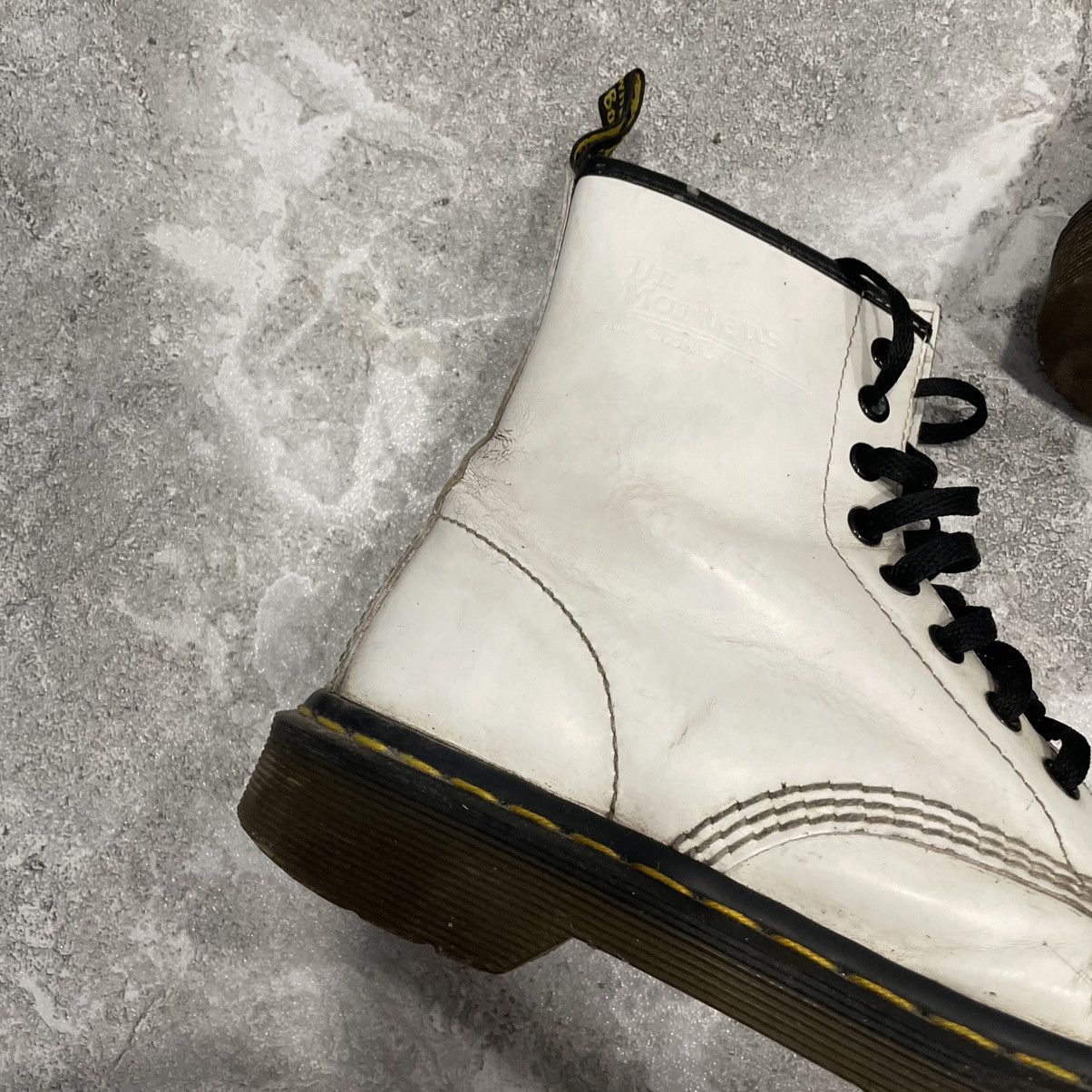 Dr. Martens Dr Martens boots white shoes sneakers high rock punk goth Size US 8 / IT 38 - 2 Thumbnail