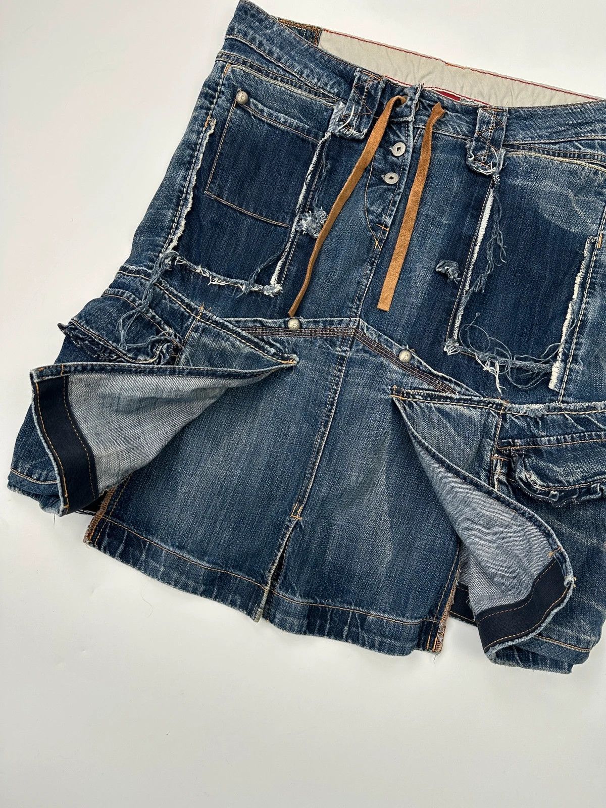 Marithe + Francois Girbaud Marithé + Francois Girbaud SS2001 Denim Destroy Skirt Size 27" / US 4 / IT 40 - 6 Thumbnail