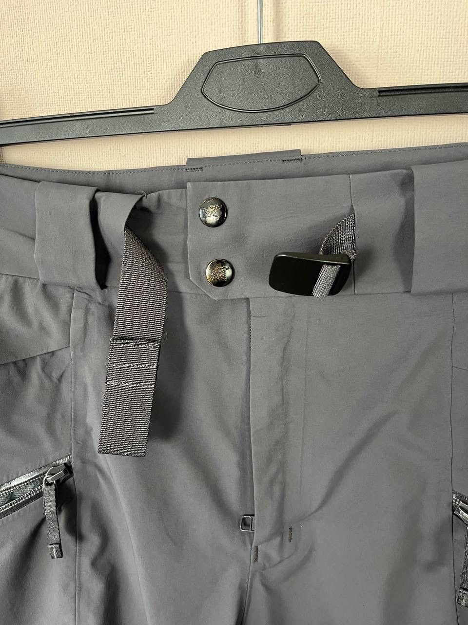 Arc'teryx Arc'teryx Sabre Men's Medium Gray Snow Pants Waterproof Size US 32 / EU 48 - 2 Thumbnail