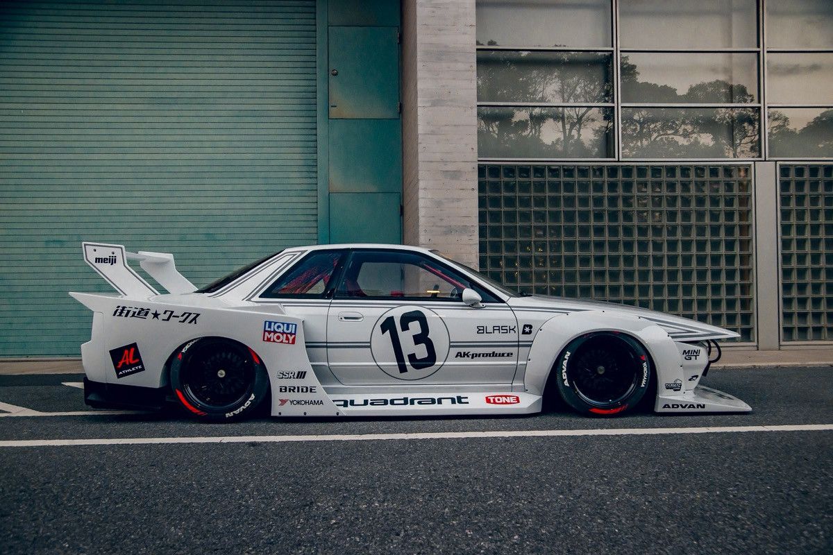 Japanese Brand Liberty Walk Nissan Skyline R32 GT-R Size US XXL / EU 58 / 5 - 9 Thumbnail
