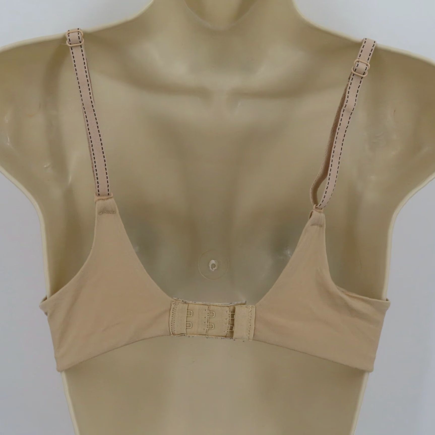 Vintage Maidenform 34B Bra Solid Beige 09402 Comfort Devotion Smooth Cup Underwire Lined T-Shirt Bra Womens Size ONE SIZE - 6 Thumbnail