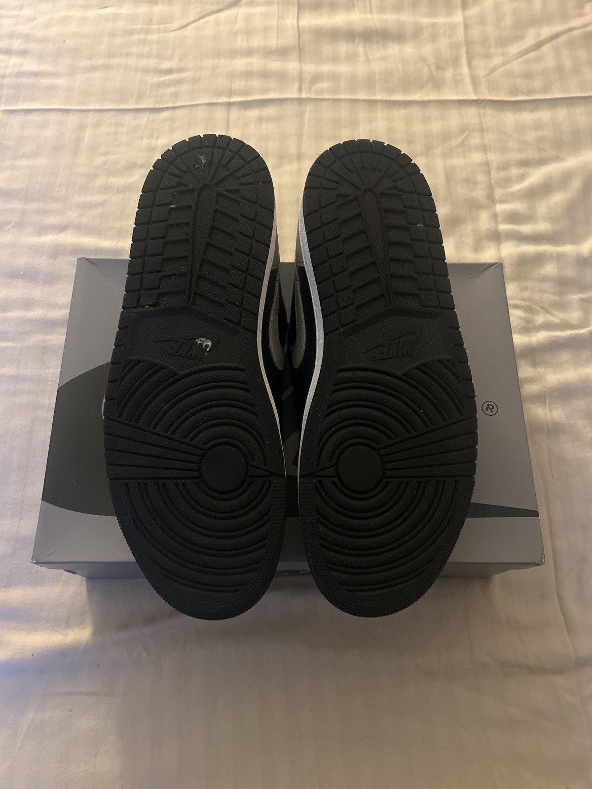 Jordan Brand Air Jordan 1 Low “Shadow” Size US 10.5 / EU 43-44 - 5 Thumbnail