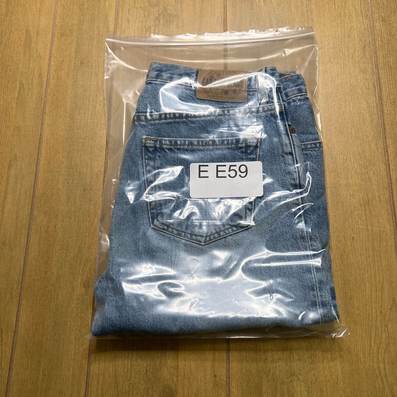 Gap Vintage 90s Medium Wash Gap Jeans Sz 32x30 Tag Sz 12 Size 34" / US 12 / IT 48 - 11 Thumbnail