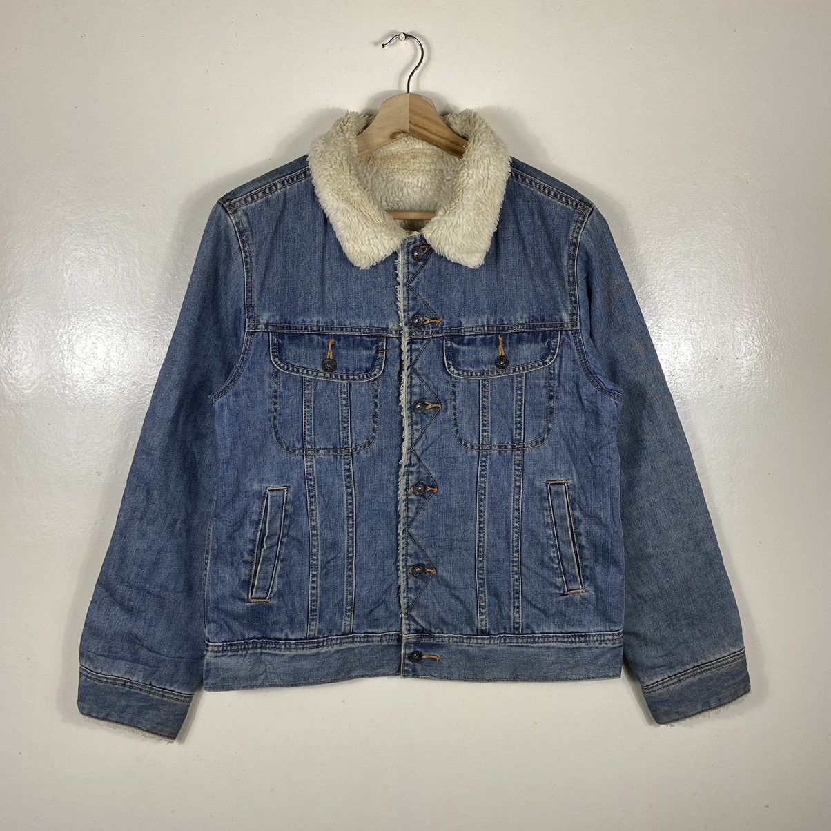 image of Gu Sherpa Denim Jacket in Blue Denim, Men's (Size Small)