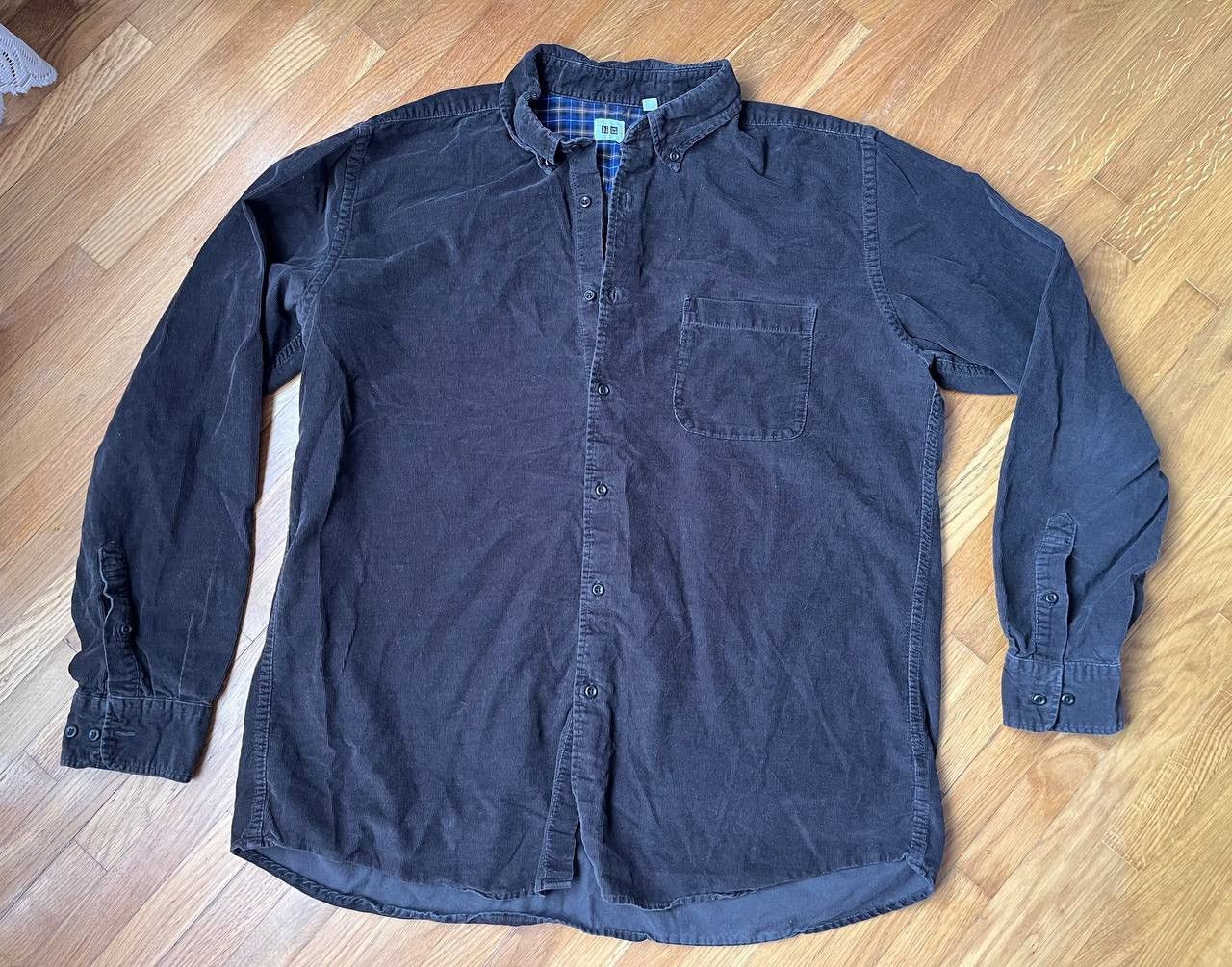 Uniqlo Uniqlo velvet style basic shirt Size US XL / EU 56 / 4 - 1 Thumbnail