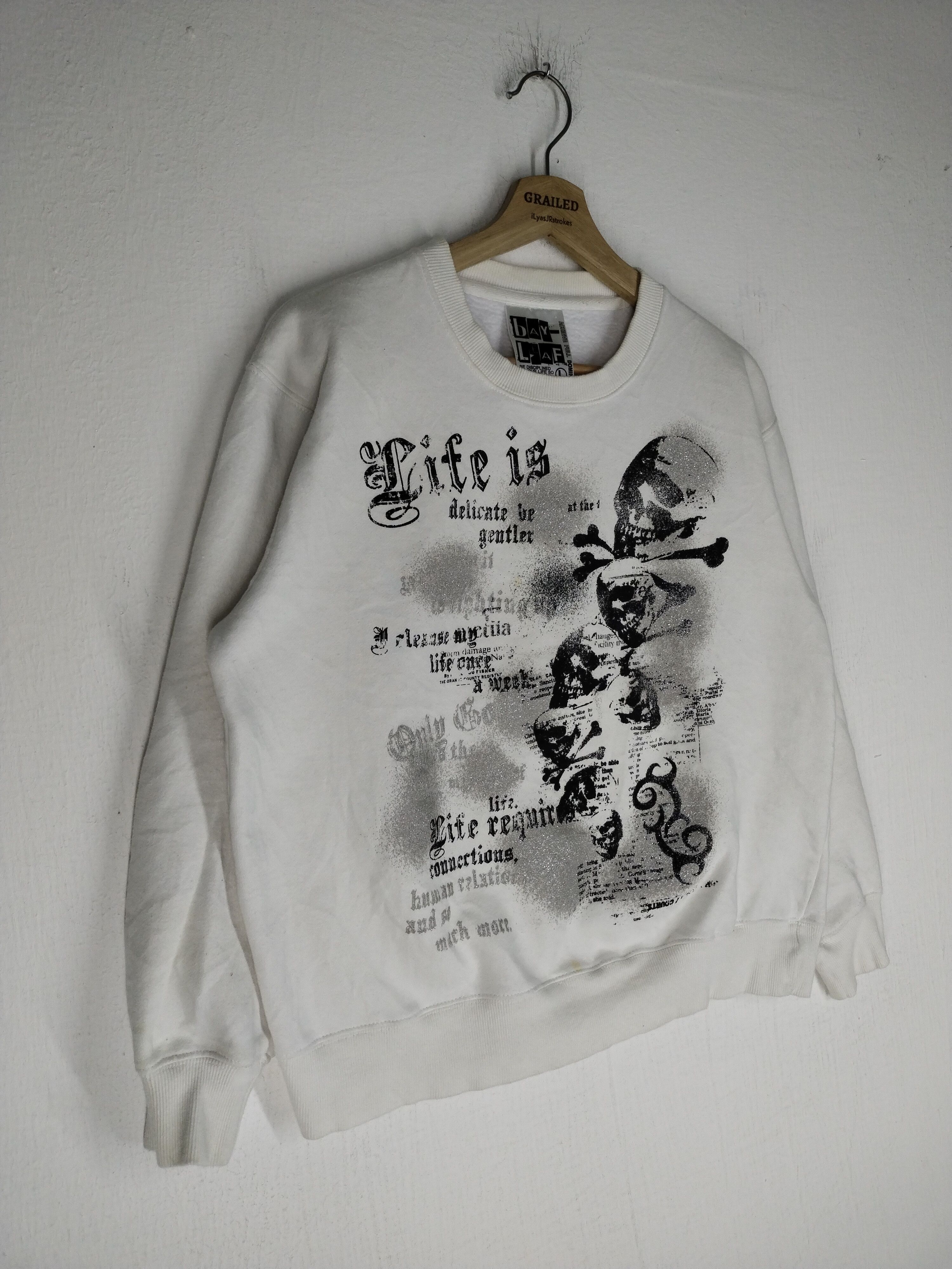 If Six Was Nine × Japanese Brand × Le Grande Bleu (L.G.B.) Vintage Japanese Streetwear Skull Design Sweatshirt Size US L / EU 52-54 / 3 - 3 Thumbnail
