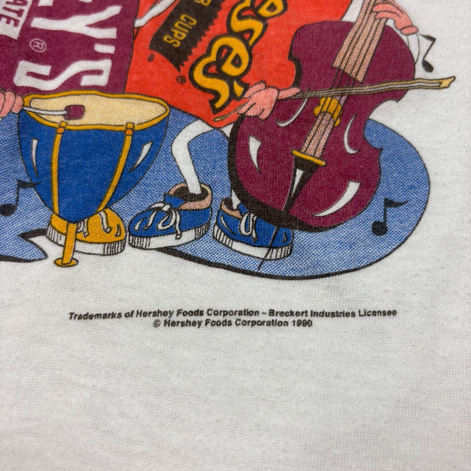 Vintage Vintage 1990 Hershey Chocolate Reeses Kiss T Shirt XL Size US XL / EU 56 / 4 - 3 Thumbnail
