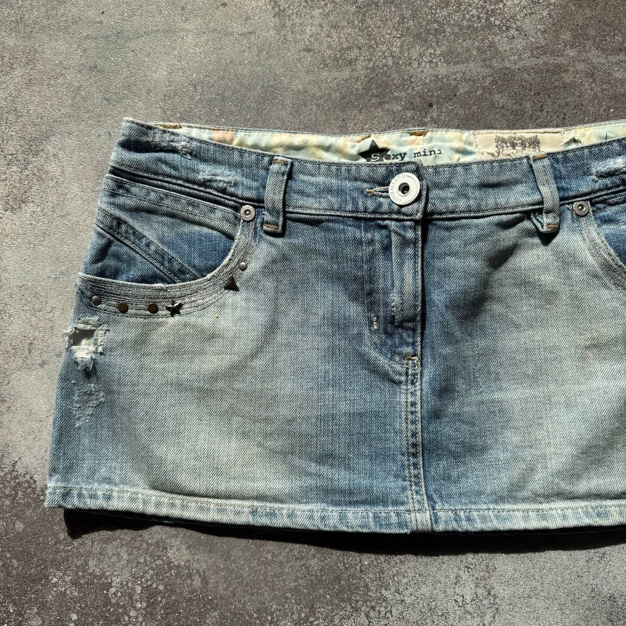 20471120 Y2K Super Sexy Vintage Distressed Denim Mini Skirt Size 32" / US 10 / IT 46 - 5 Thumbnail