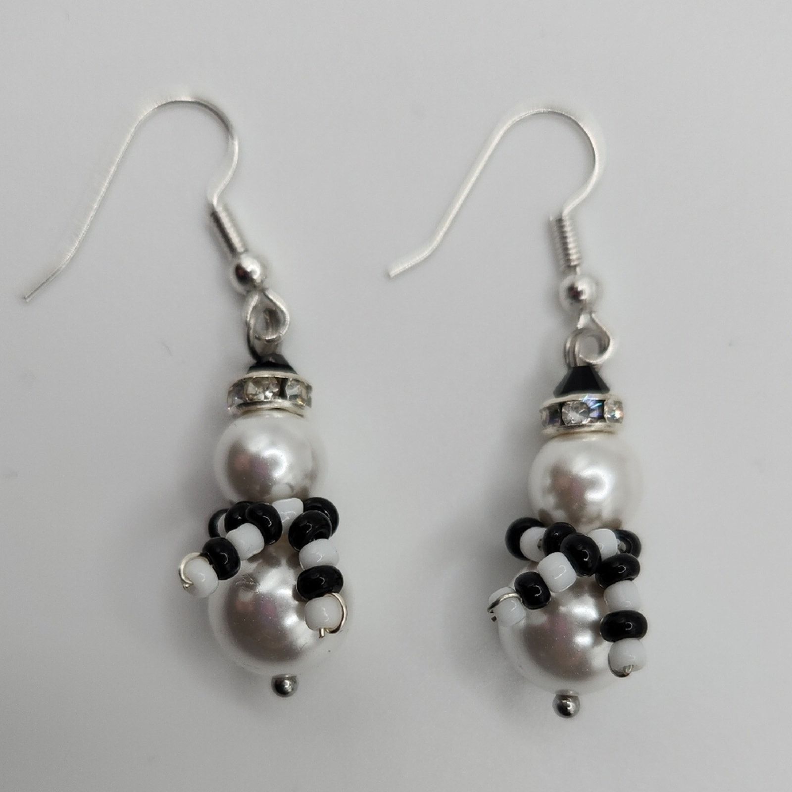 Other White and Black Beaded Snowman Earrings with Crystals Size ONE SIZE - 4 Thumbnail