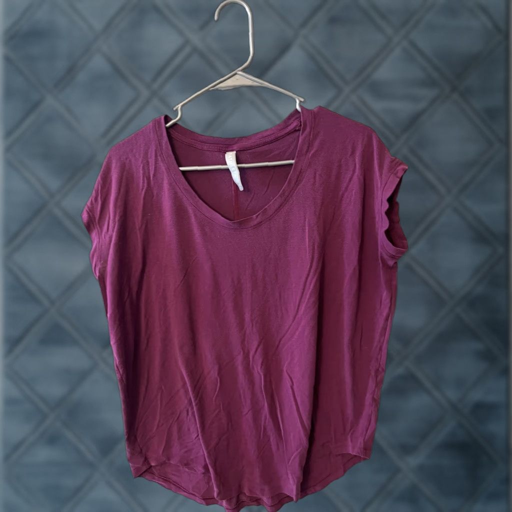 Athleta Athleta T-Shirt Shirt Women Small Purple Back Short Sleeve Cap Sleeve Periwinkle Regular Size Size S / US 4 / IT 40 - 1 Thumbnail
