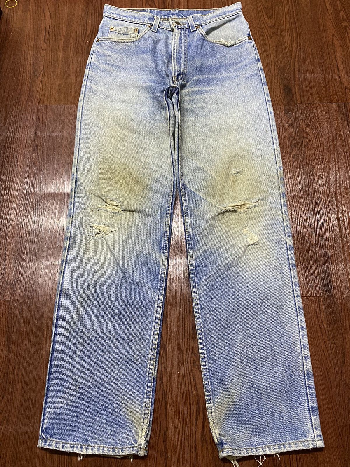 Levi's Vintage Clothing Vintage Levis 90s Blue Faded Wash Distressed Jeans Size US 28 / EU 44 - 1 Thumbnail