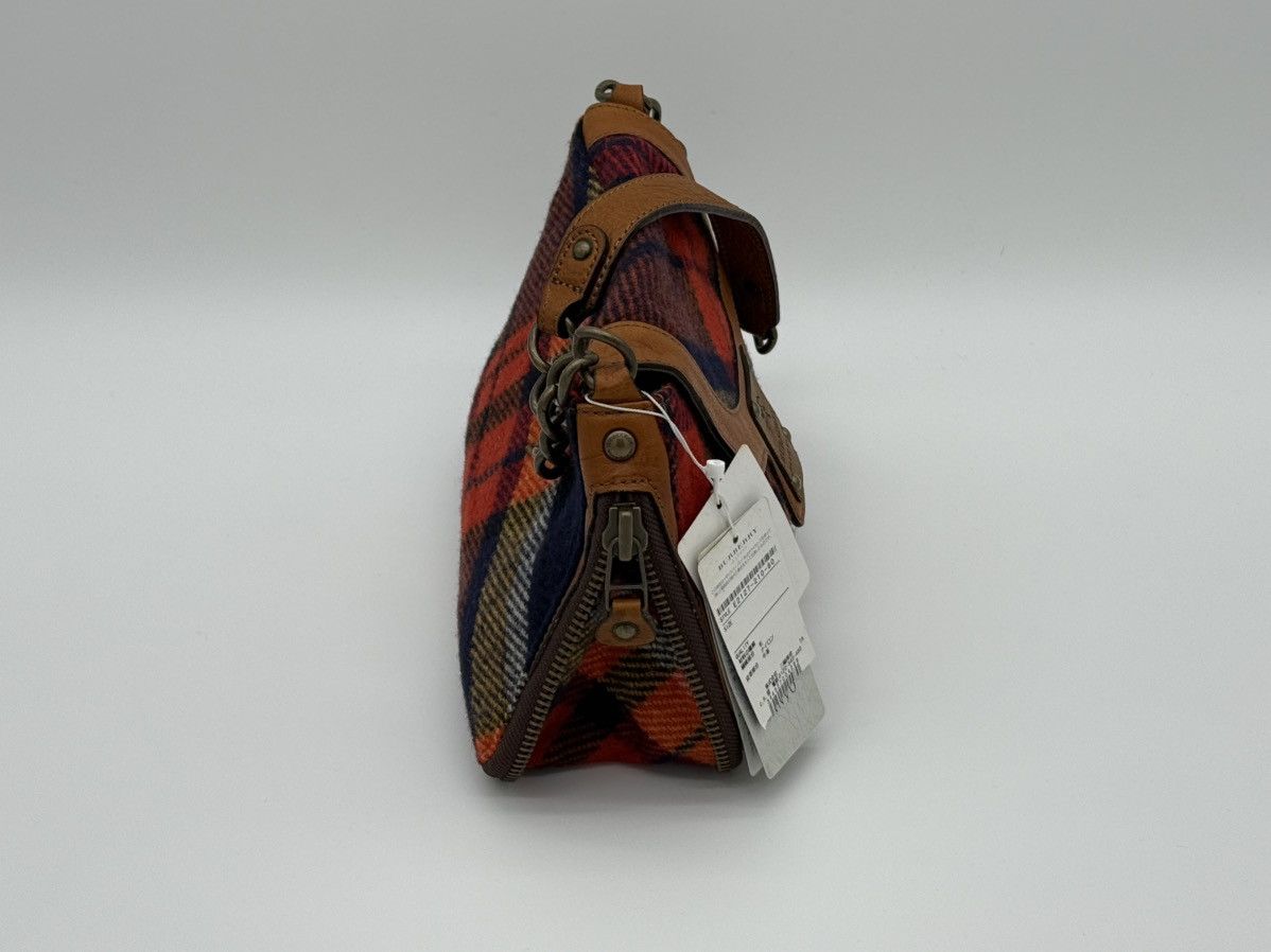 Burberry Burberry Nova Check Blue Label Shoulder Bag Size ONE SIZE - 2 Thumbnail