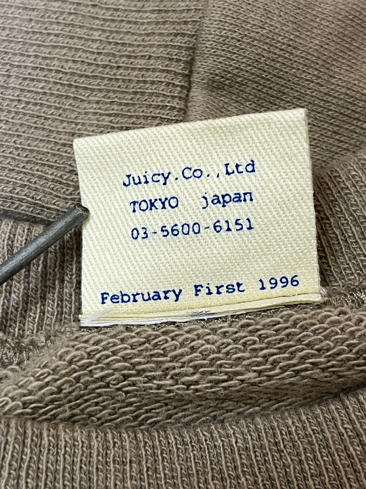 Vintage VINTAGE 90s GIRLSNITEOUT by JUICY.CO 1996 CREWNECK SWEATS Size US XS / EU 42 / 0 - 12 Thumbnail
