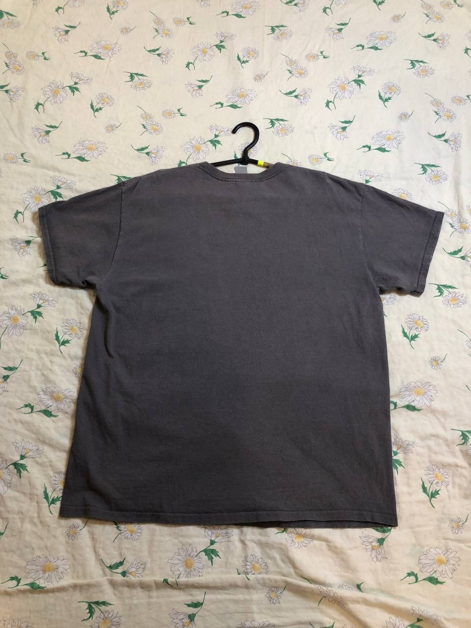 Gildan Gildan UKRAINE tractor pulling T-72 Russian tank cotton Tee Size US L / EU 52-54 / 3 - 8 Thumbnail