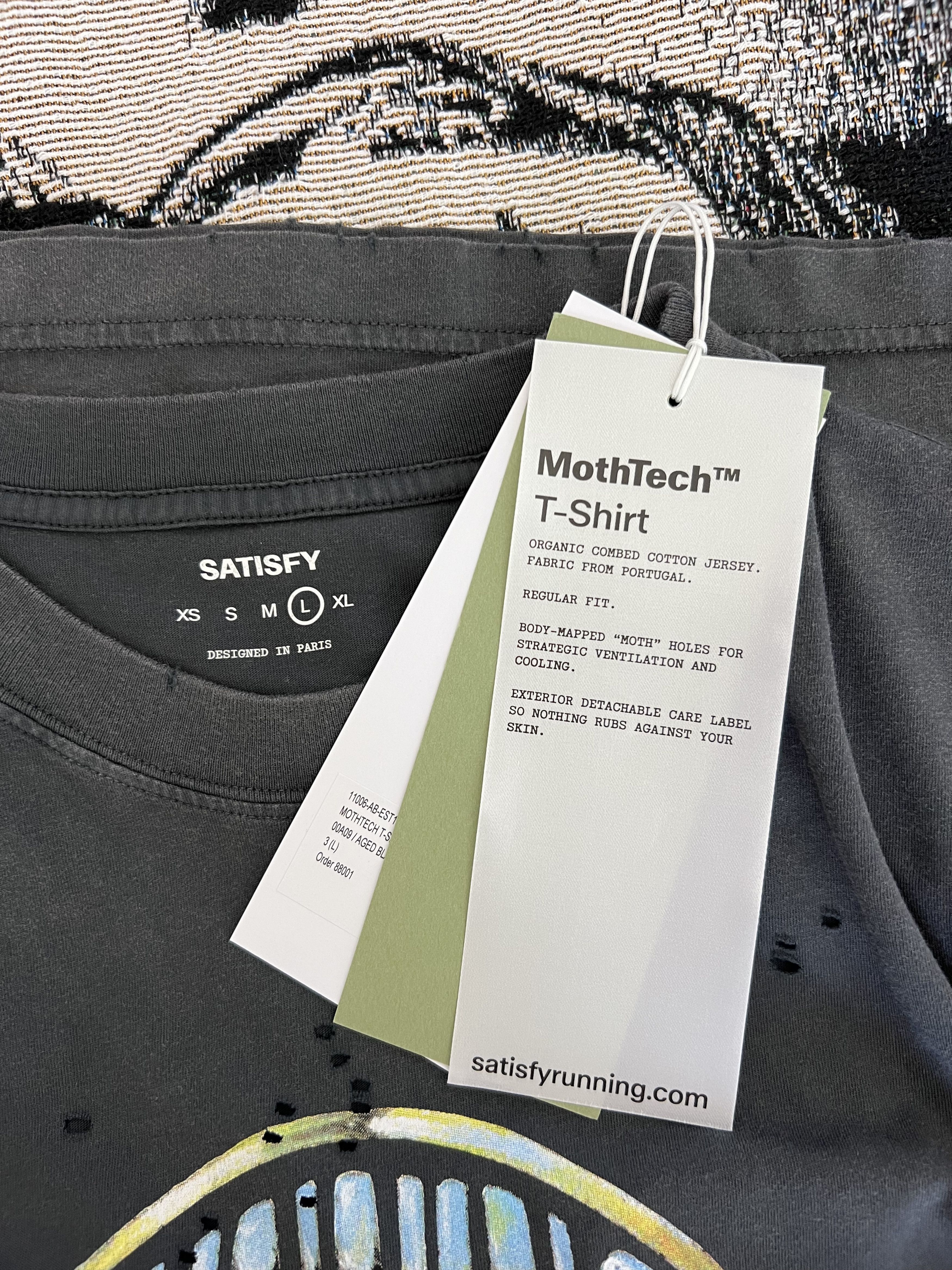 Satisfy Satisfy Running Authorized Dealer Mothtech Tee in Black Size US L / EU 52-54 / 3 - 7 Thumbnail