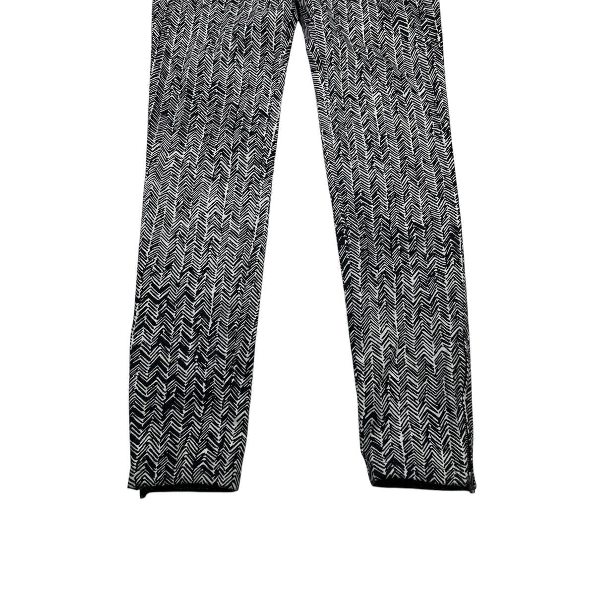 Balenciaga × Grailed Balenciaga Pants Luxury Black & White Women’s Size 28" / US 6 / IT 42 - 2 Thumbnail