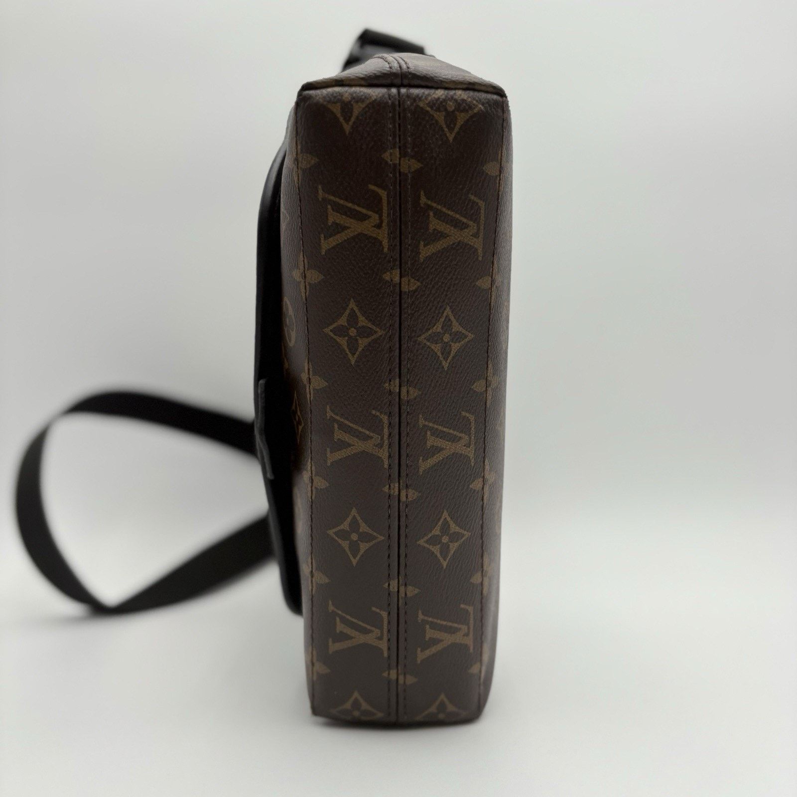 Louis Vuitton Louis Vuitton Monogram Messenger Bag ' Brown ' | VERY CLEAN! Size ONE SIZE - 4 Thumbnail