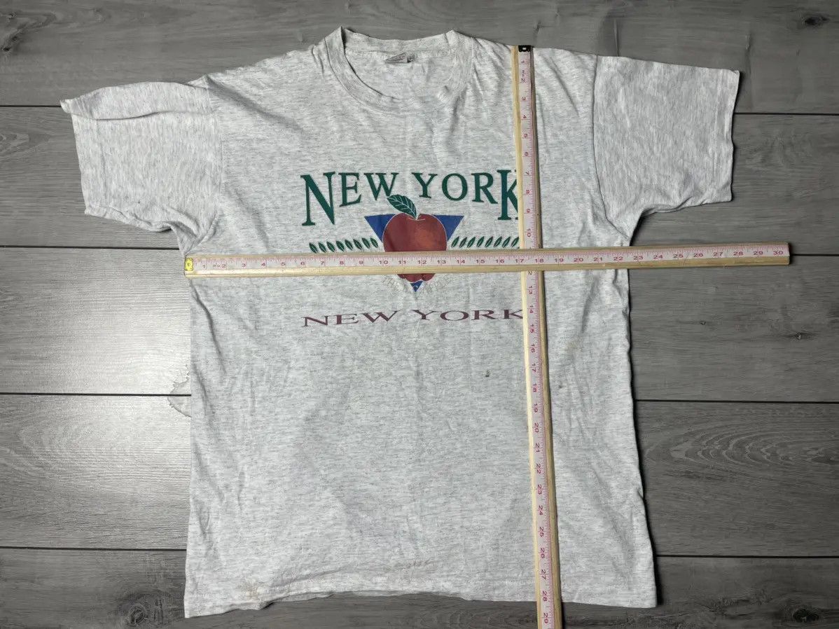 Band Tees New York T-shirt apple vintage band tee size XLarge Size US XL / EU 56 / 4 - 6 Thumbnail