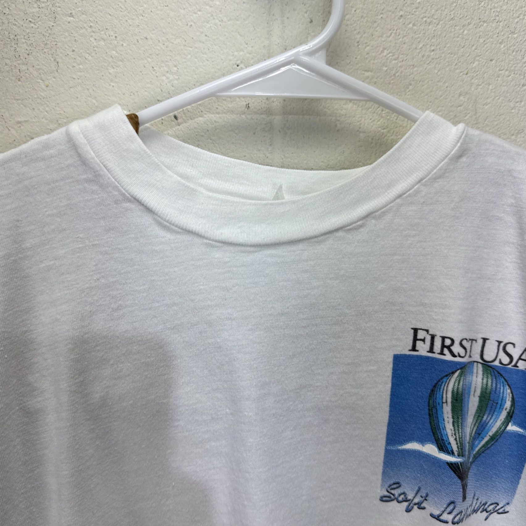 Vintage VINTAGE Malibu Classic USA Hot Air Balloon T-Shirt Men XL White 90s Graphic Print Outdoor Outdoors Summer Spring Fall Size US XL / EU 56 / 4 - 3 Thumbnail