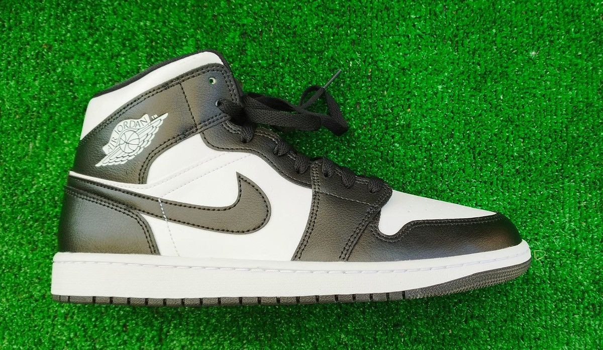 Jordan Brand Shoes Air Jordan 1 Mid Panda Unisex. Size US 10 / EU 43 - 5 Thumbnail
