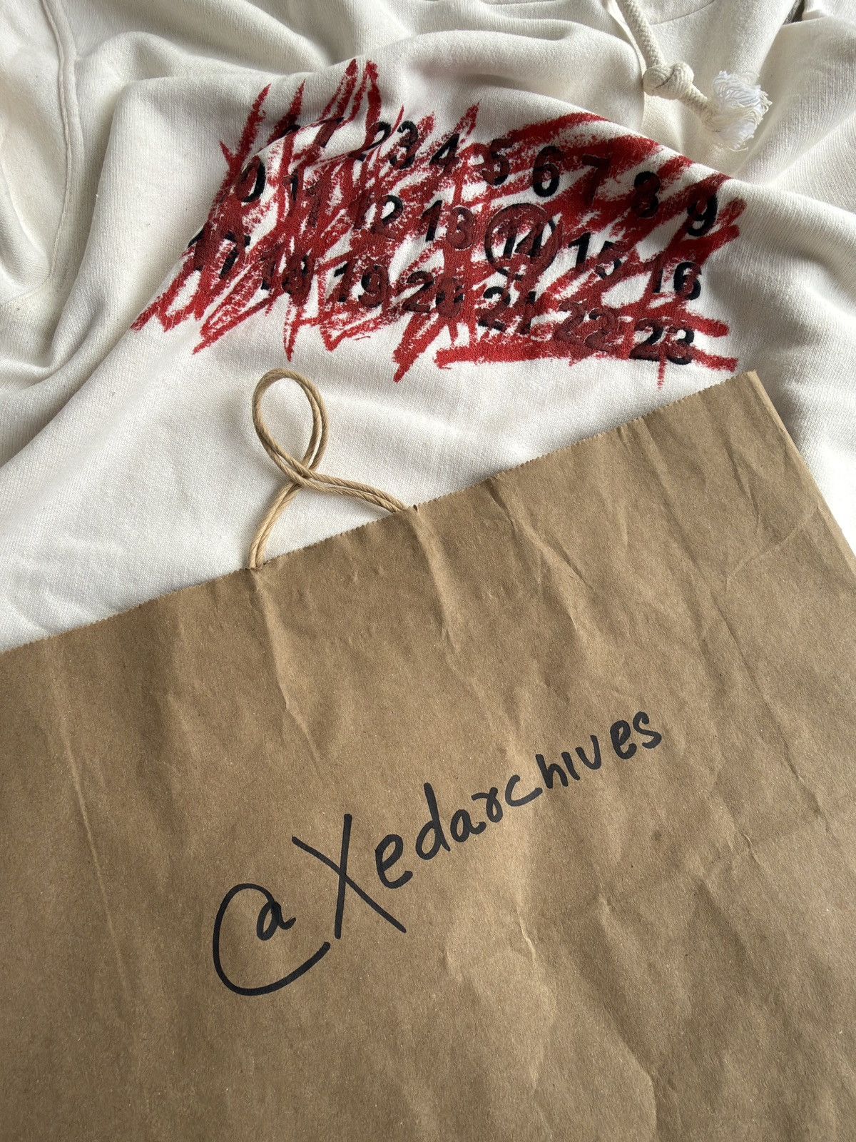 Maison Margiela Maison margiela scribble logo print hoodie Size US XL / EU 56 / 4 - 5 Thumbnail