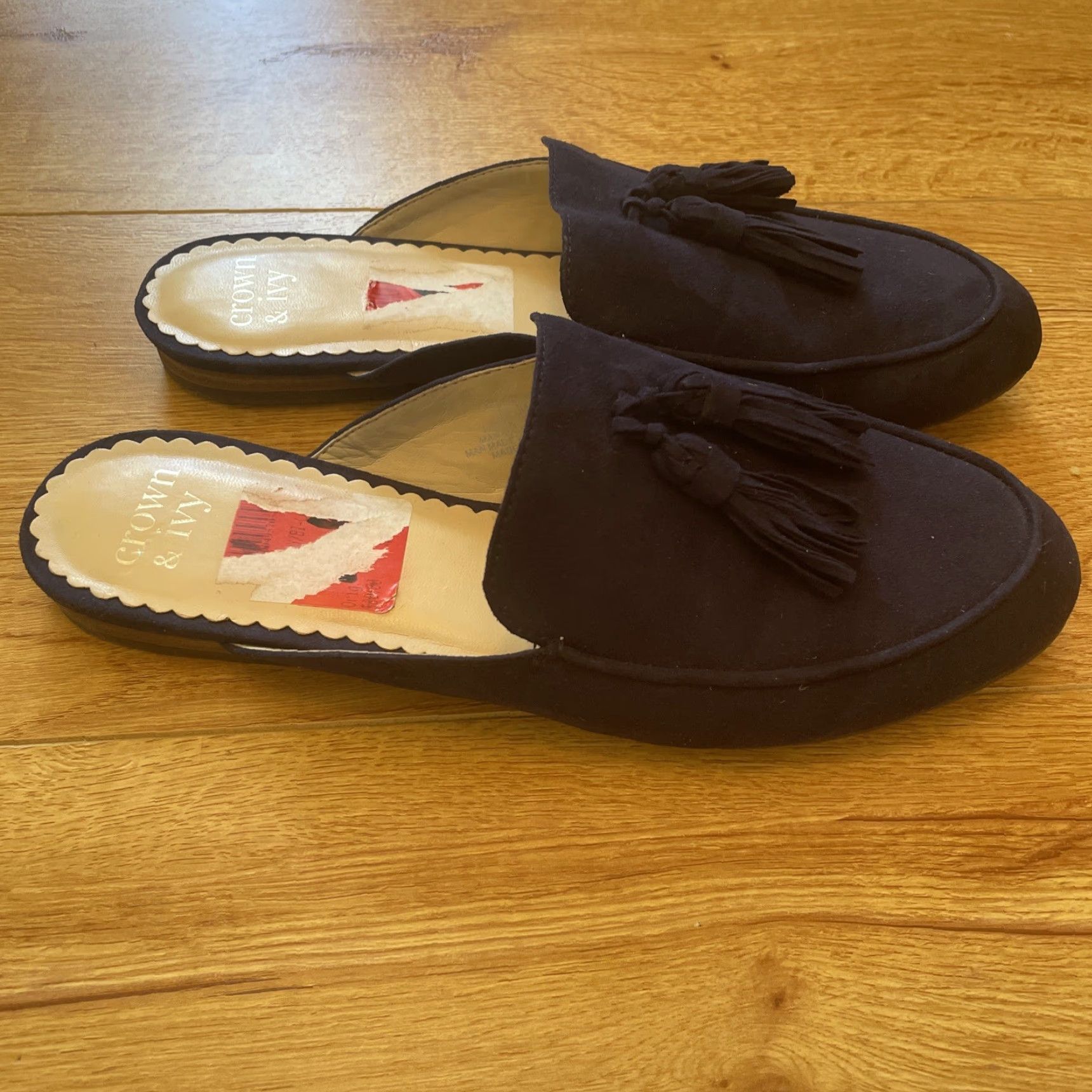 Vintage Crown & Ivy Suede Slip On Mule 8M Blue Suede Velvet Tassel Career Preppy Women Flat Slip-On M Pointed Toe Casual Vintage: No Size US 8 / IT 38 - 4 Thumbnail