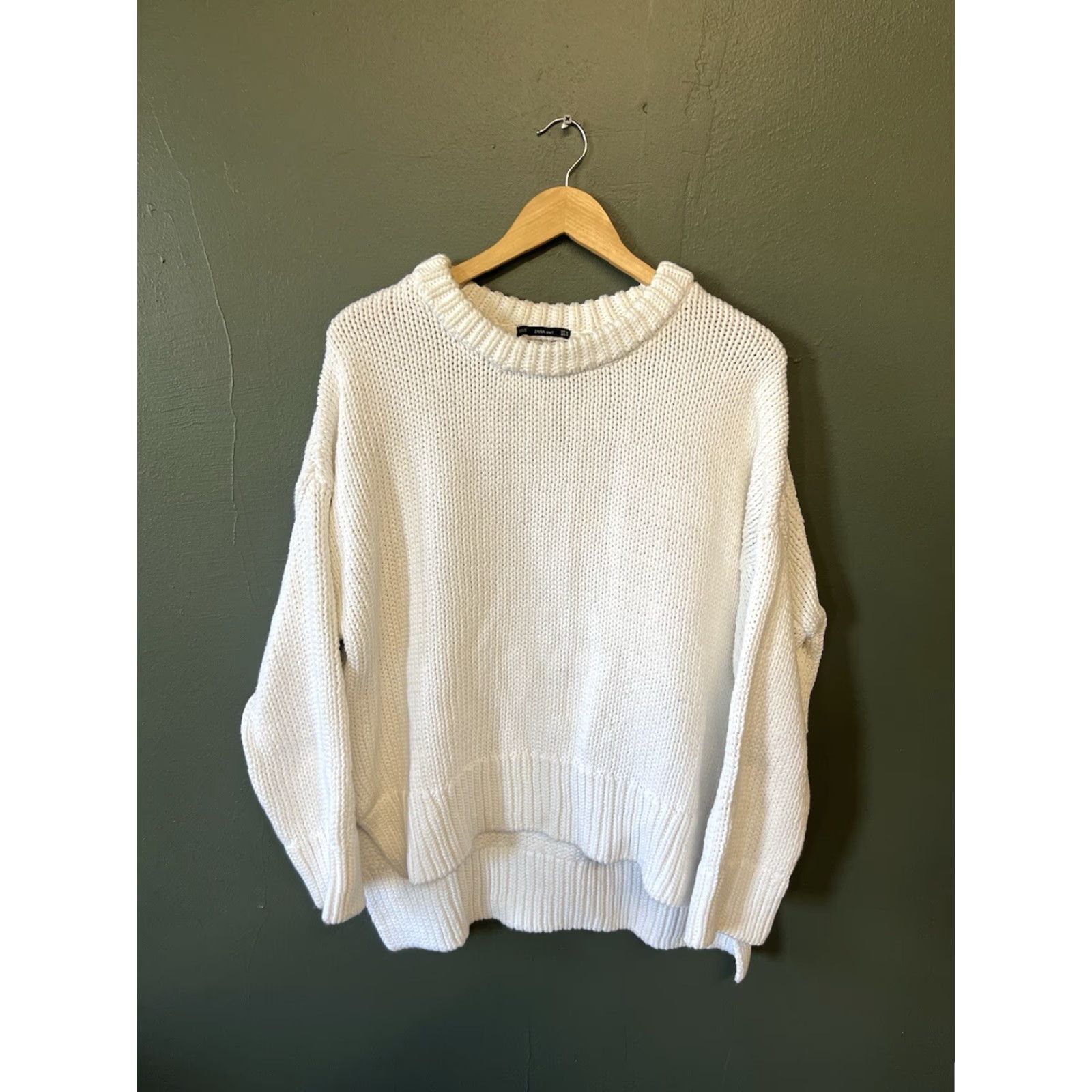 Zara Zara Knit Womens White Long Sleeve Pullover Sweatshirt Oversized Size M Knit Sweater Pullover Women Modern Classic White M Mens? Size M / US 6-8 / IT 42-44 - 2 Thumbnail