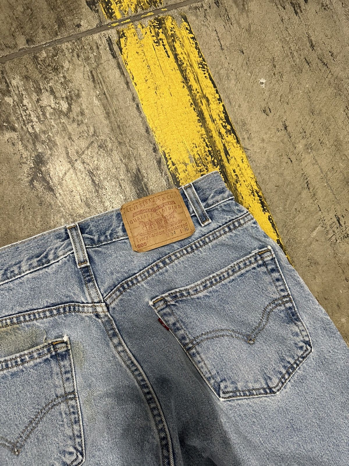 Levi's × Vintage Vintage Levi’s 505 jeans Size US 34 / EU 50 - 3 Thumbnail