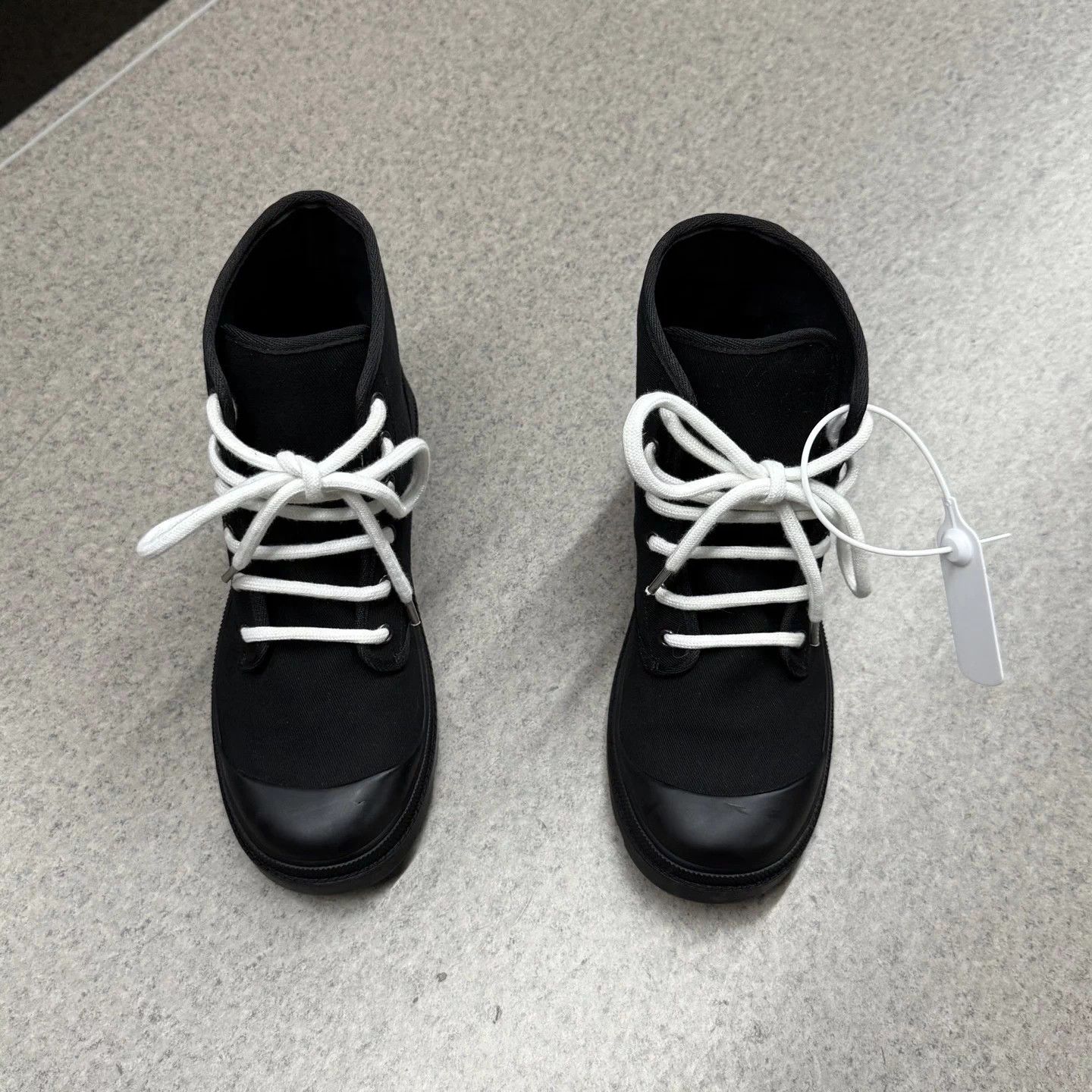 Givenchy Givenchy High-Top Canvas Star Sneakers 40 Black/White 1x Size US 7 / EU 40 - 5 Thumbnail