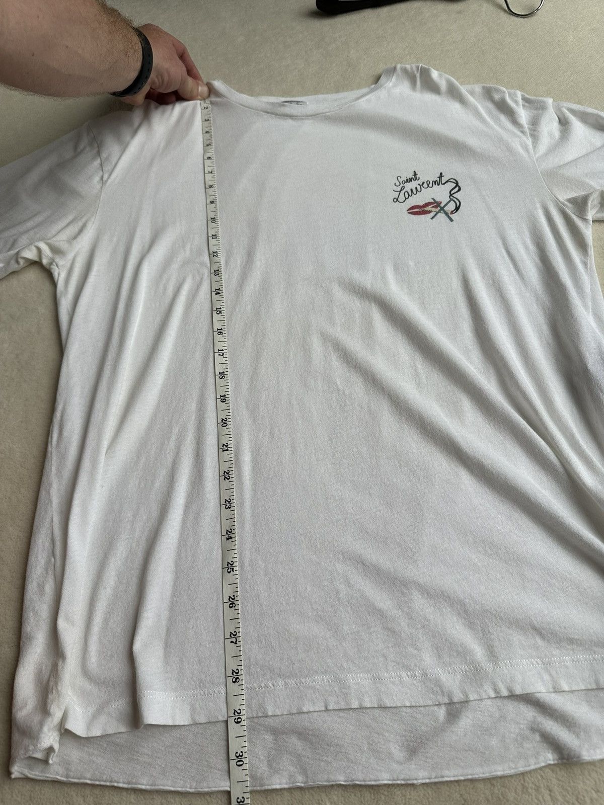 Saint Laurent Paris SS18 Saint Laurent white no smoking lips t shirt L Size US L / EU 52-54 / 3 - 7 Thumbnail
