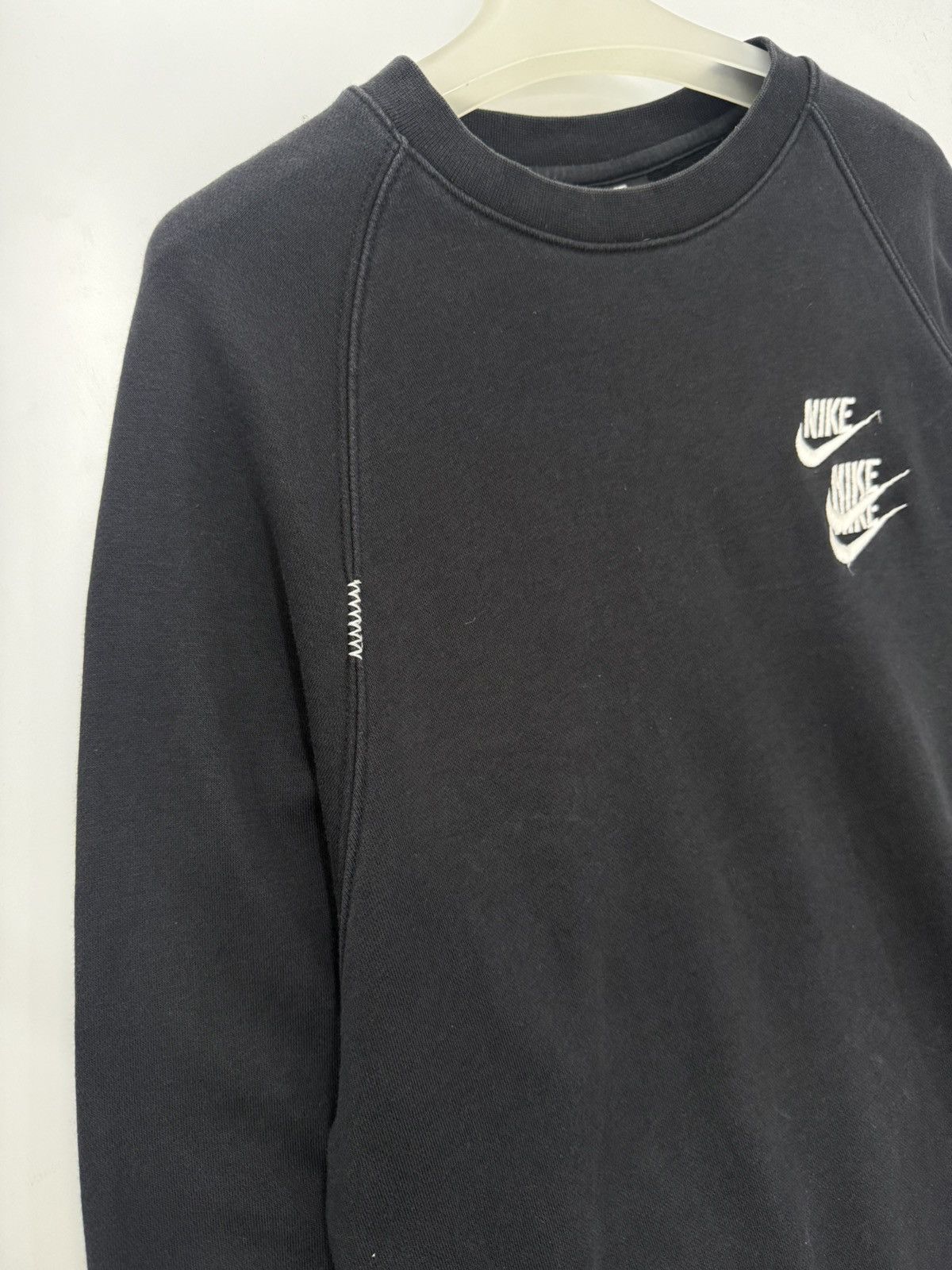 Nike 🔥 NIKEWORLD TOUR CREWNECK SWEATSHIRT - L Size US M / EU 48-50 / 2 - 7 Thumbnail