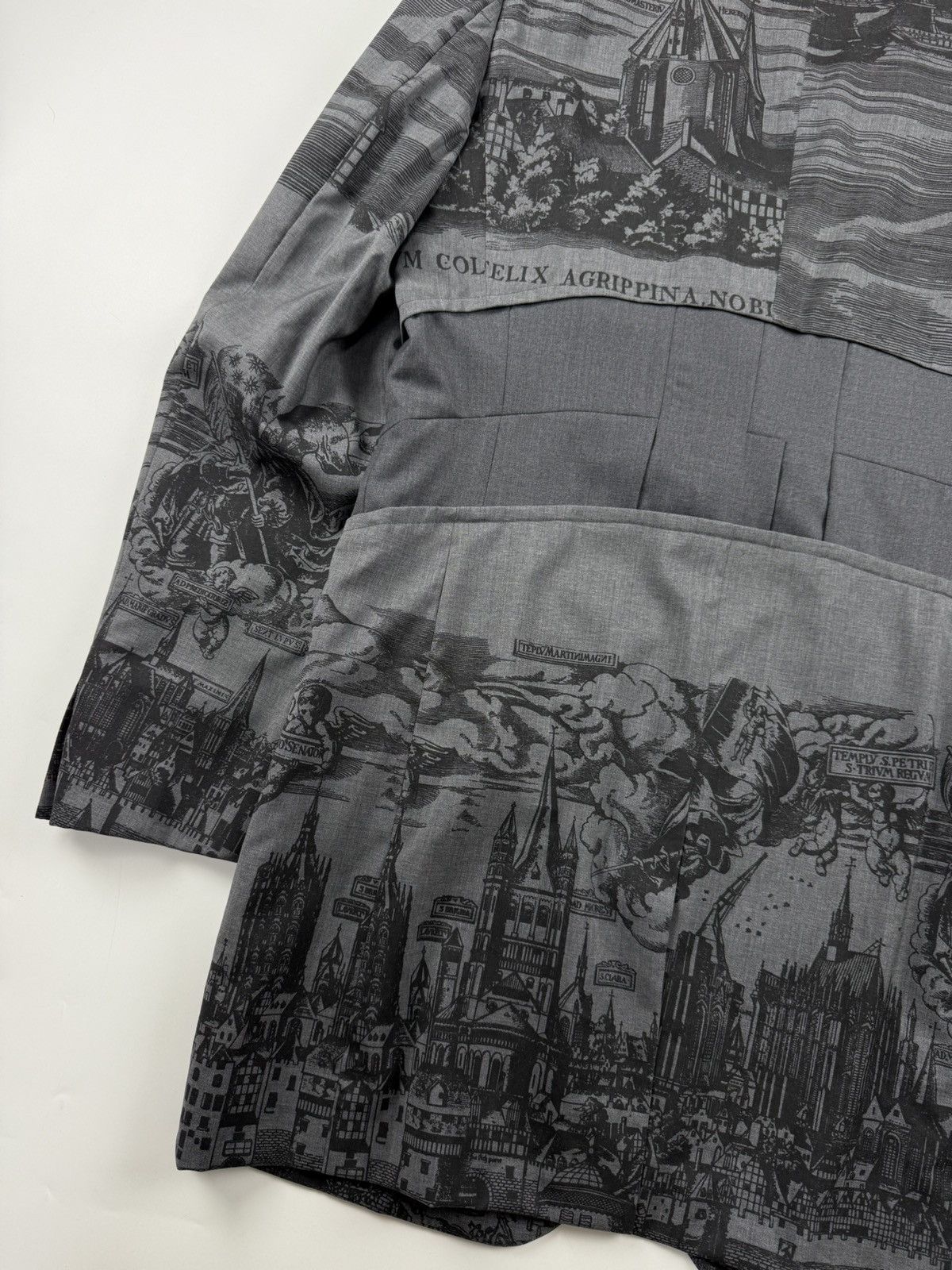 Comme des Garcons Comme des Garcons Homme Plus S/S’20 Printed Long Jacket Size US L / EU 52-54 / 3 - 10 Thumbnail