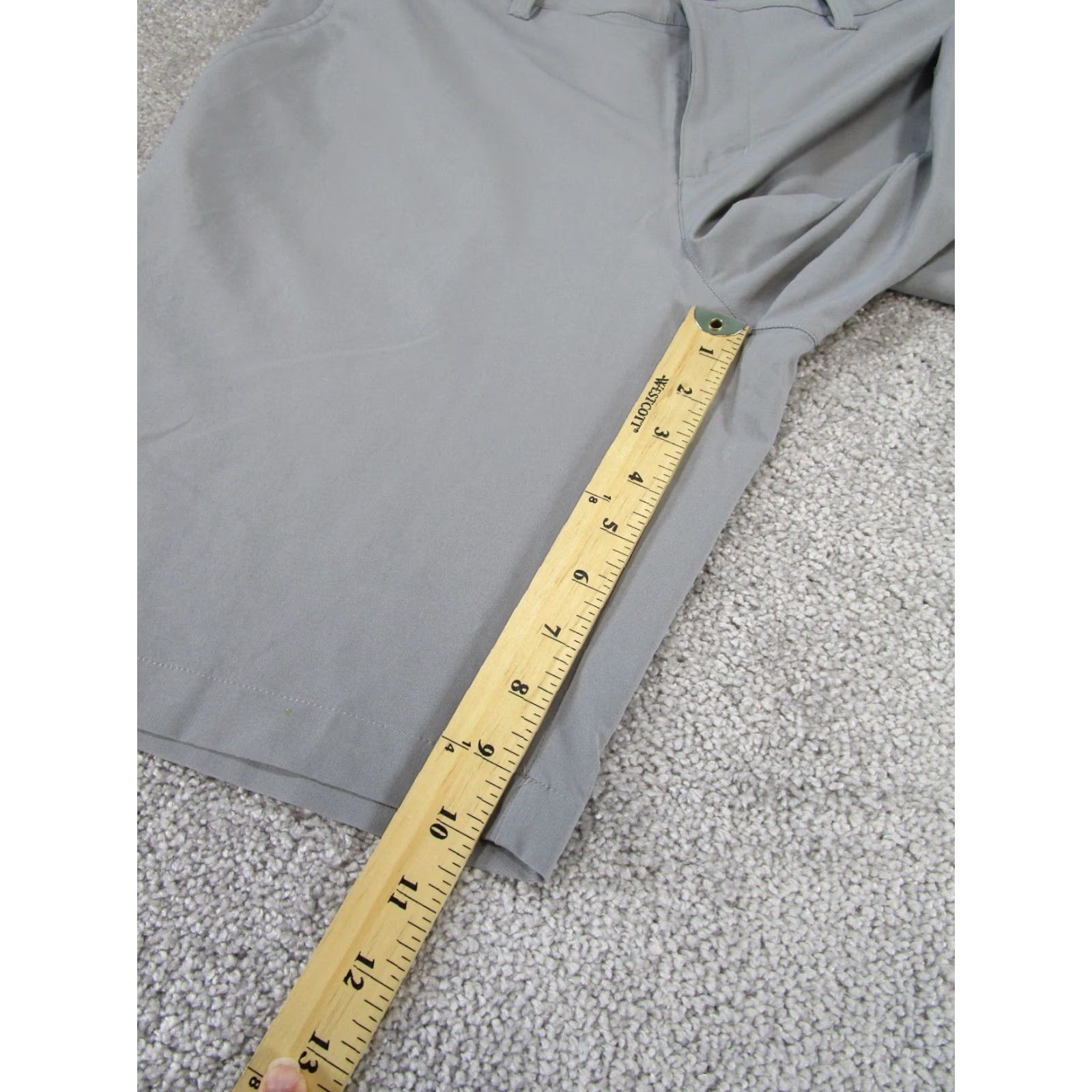 Adidas Adidas Shorts Mens 38 Light Gray Lightweight Performance Golf Chino Casual Mens 38 Gray 90s? Size US 38 / EU 54 - 4 Thumbnail