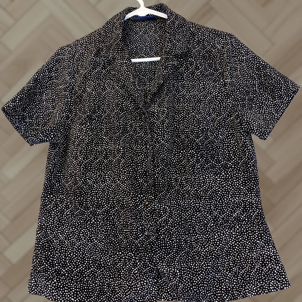 Vintage Karen Scott Button Shirt Blouse Women’s Size M Black Teal Polka Dot Short Sleeve Collared Button Front Casual Modern Feminine Womens Size M / US 6-8 / IT 42-44 - 1 Thumbnail