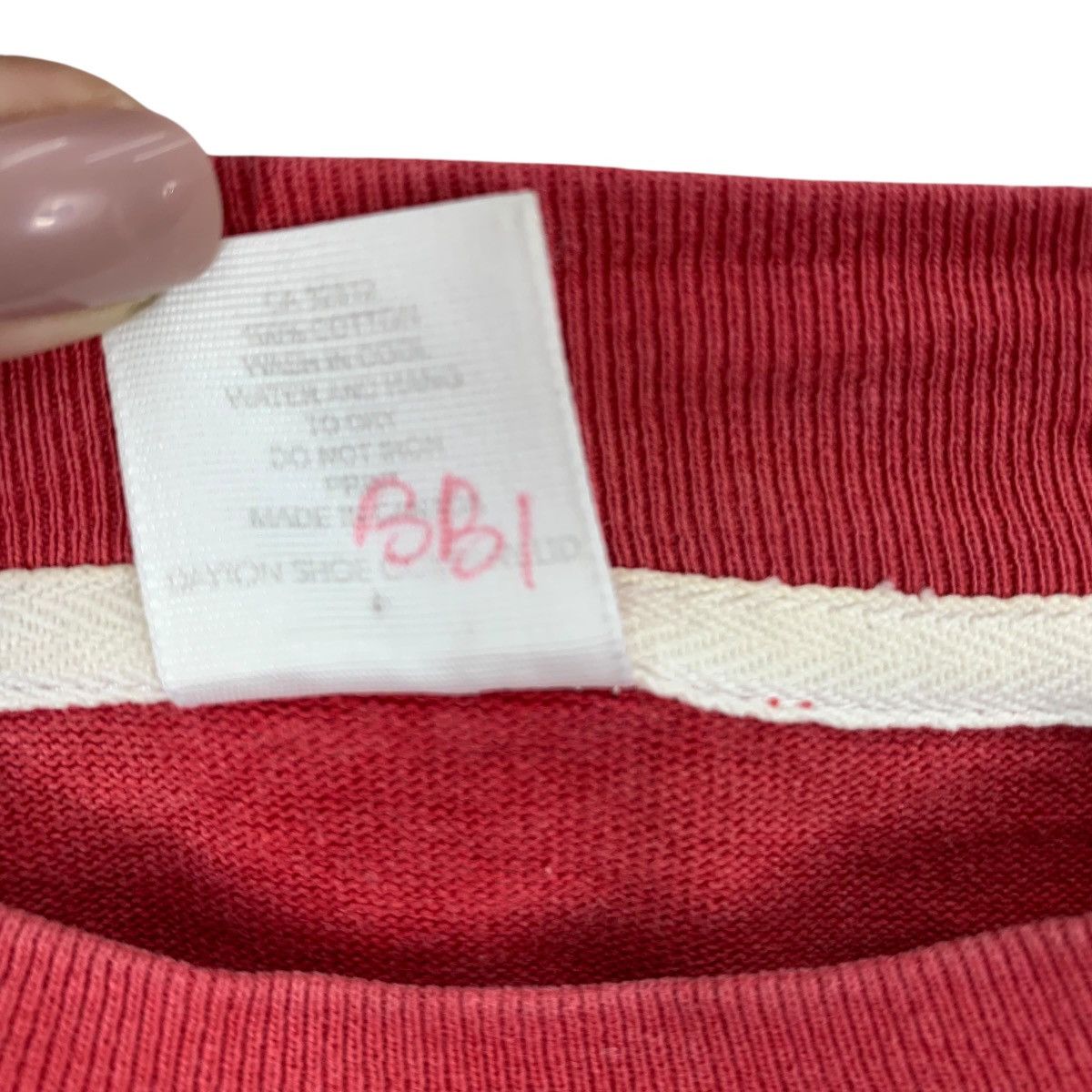 Vintage Vintage DAYTON SHOE MANUFACTURING Canada Tee Shirt Top Size US M / EU 48-50 / 2 - 9 Thumbnail