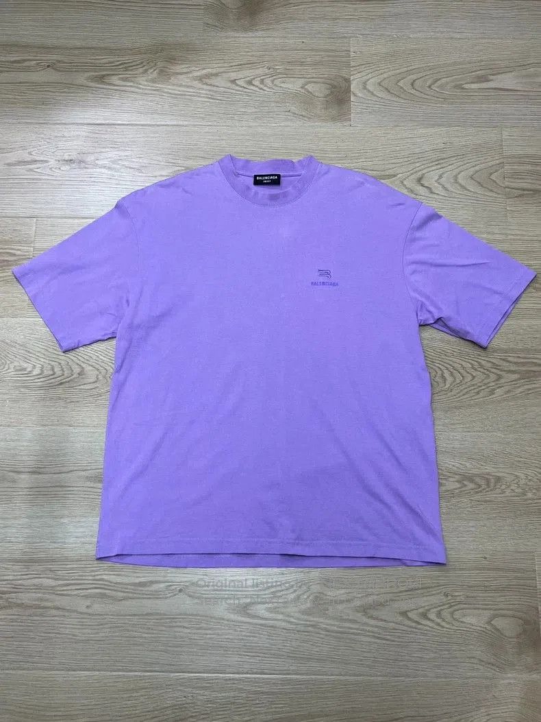 Balenciaga Embroidered Logo Short Sleeve Tee.