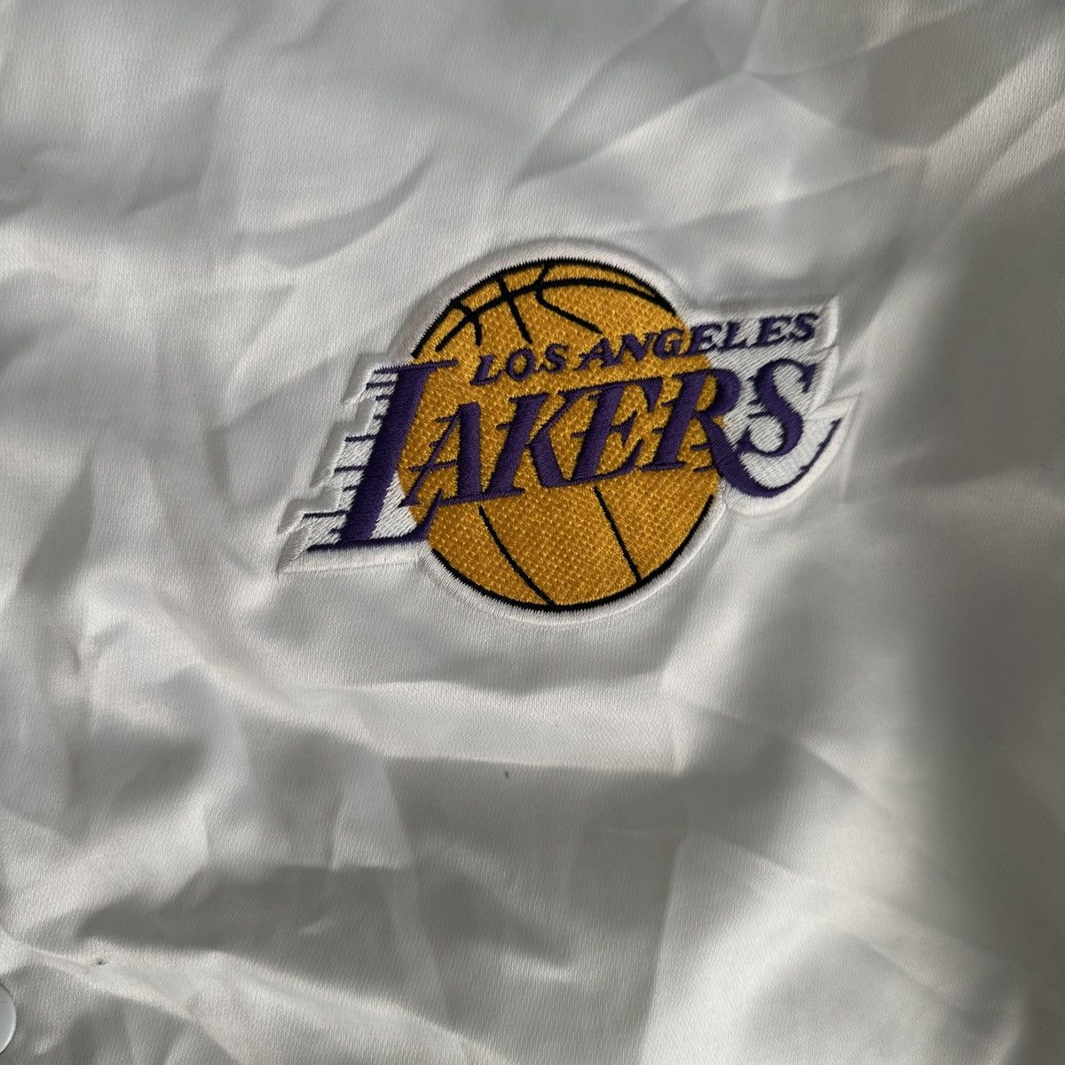 Nike NIKE LAKERS vintage bomber Size US XXL / EU 58 / 5 - 4 Thumbnail