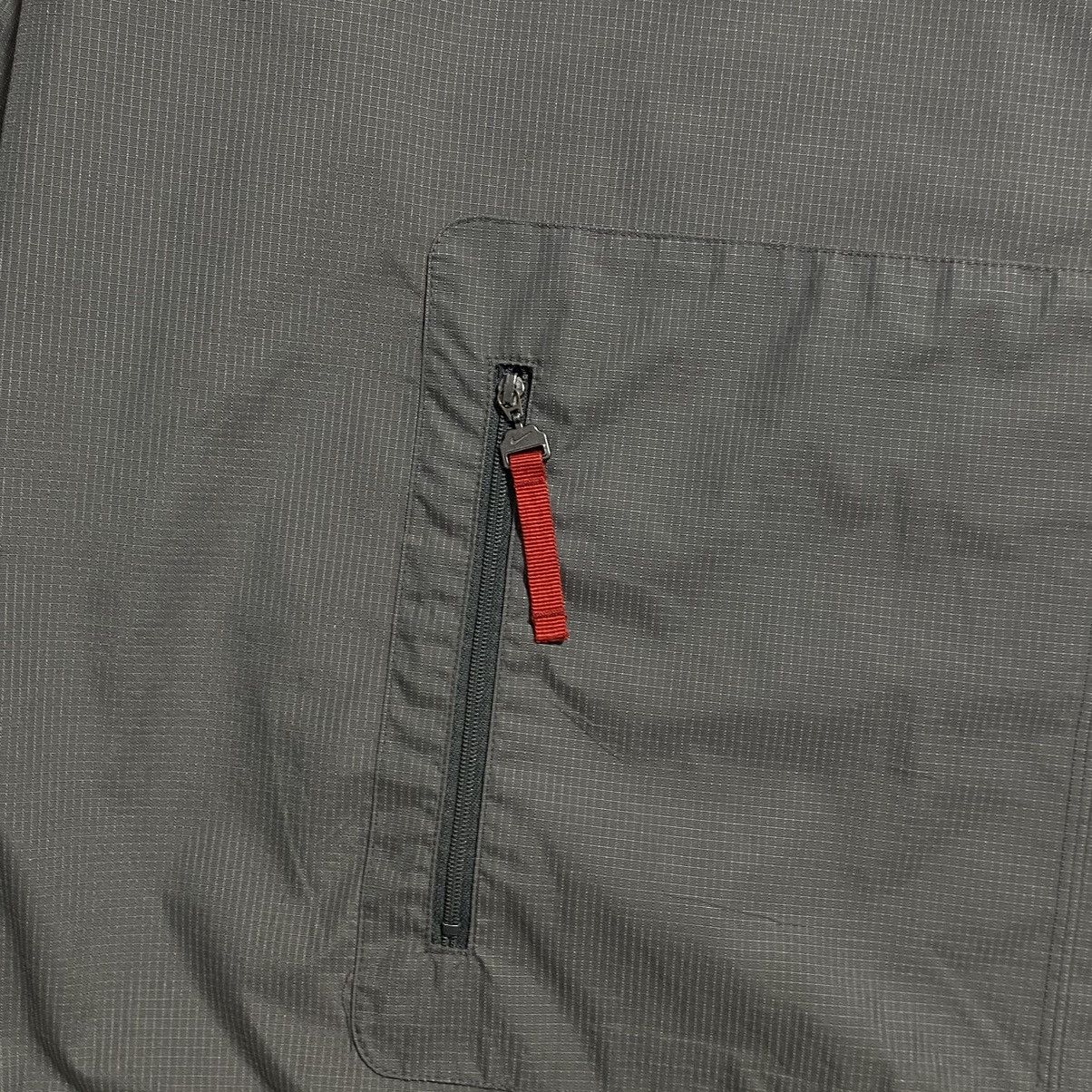 Nike Rare Nike Asymmetrical Hex Zip Jacket Y2K Ninja Pocket Neck Size US L / EU 52-54 / 3 - 7 Thumbnail