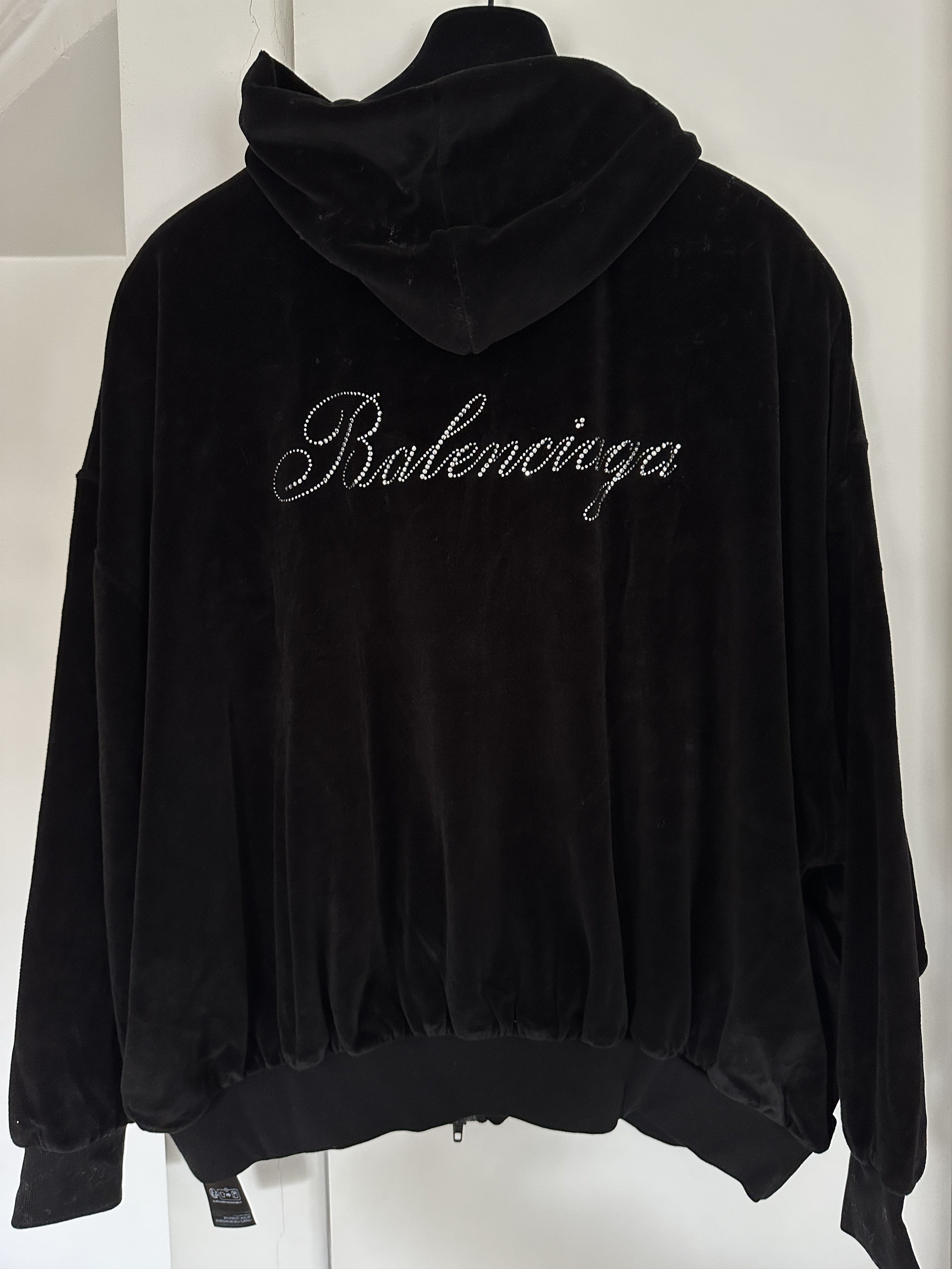 Balenciaga Balenciaga Crystal-Embellished Hooded Velour Sweatshirt Size US M / EU 48-50 / 2 - 2 Thumbnail
